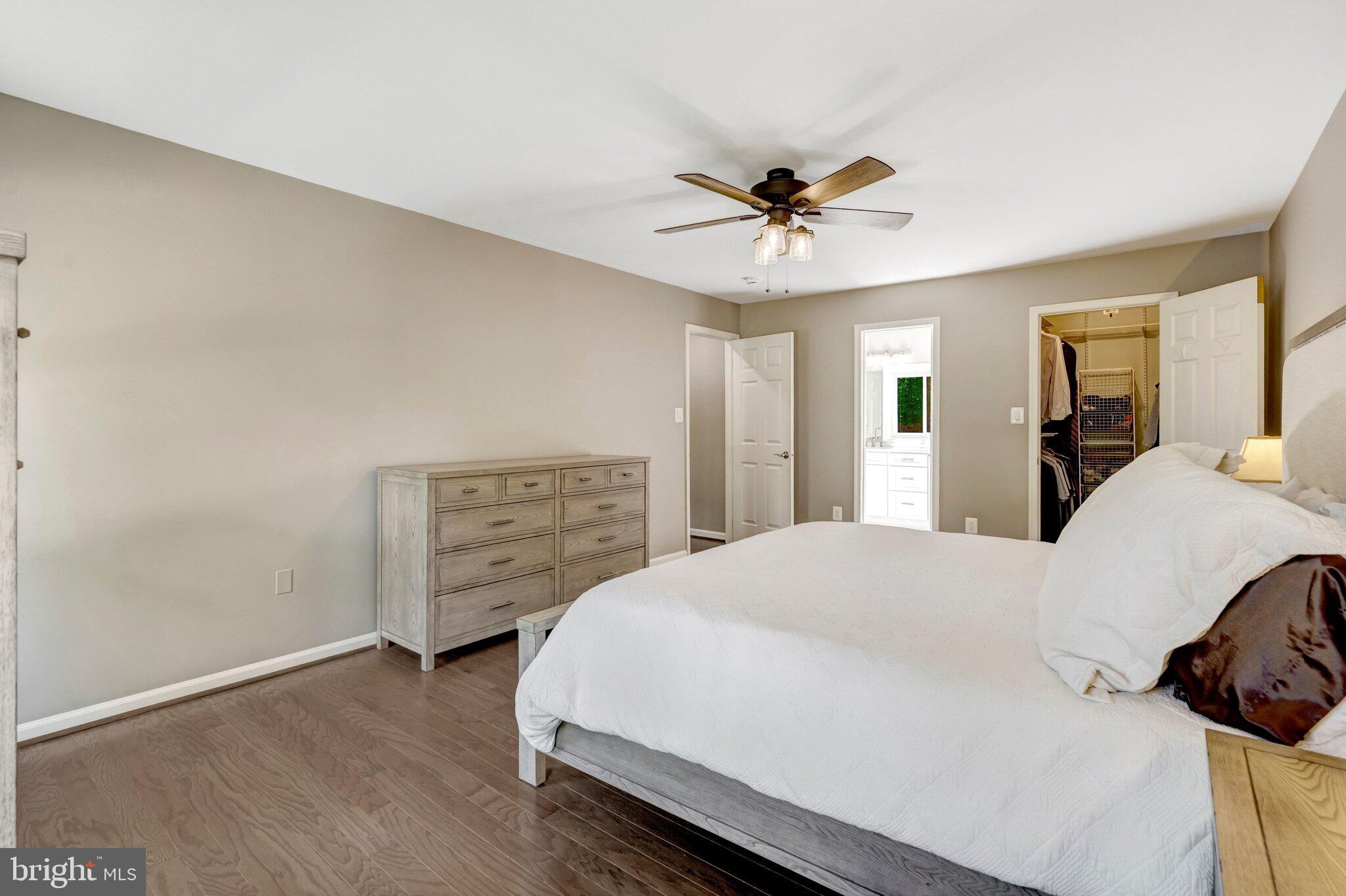 LANGLEY OAKS - Residential