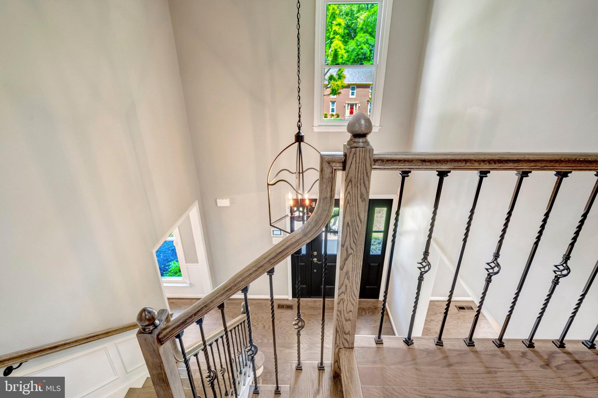 LANGLEY OAKS - Residential