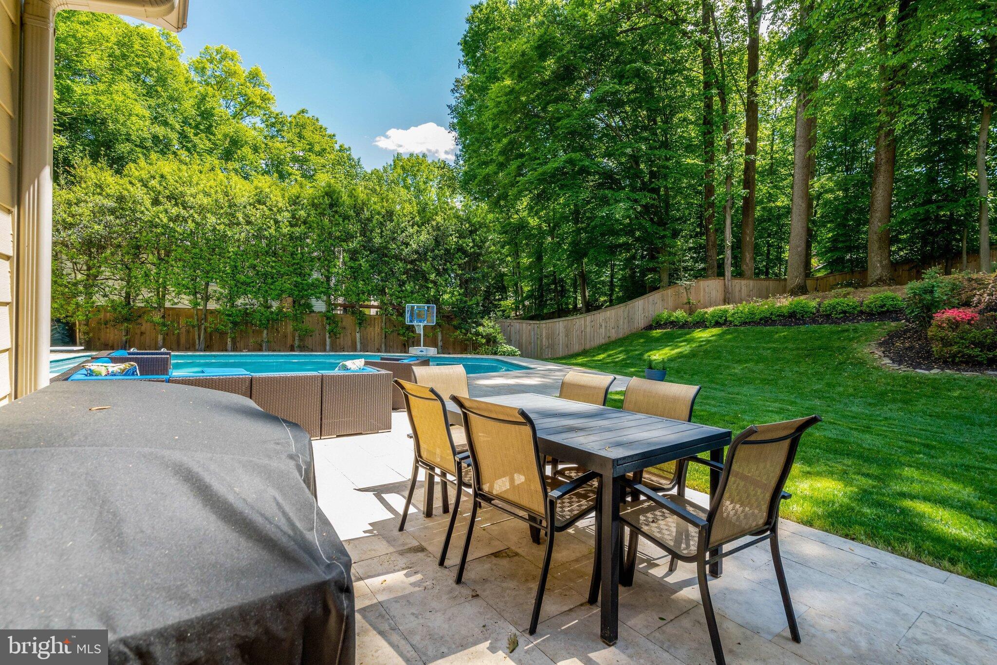 LANGLEY OAKS - Residential