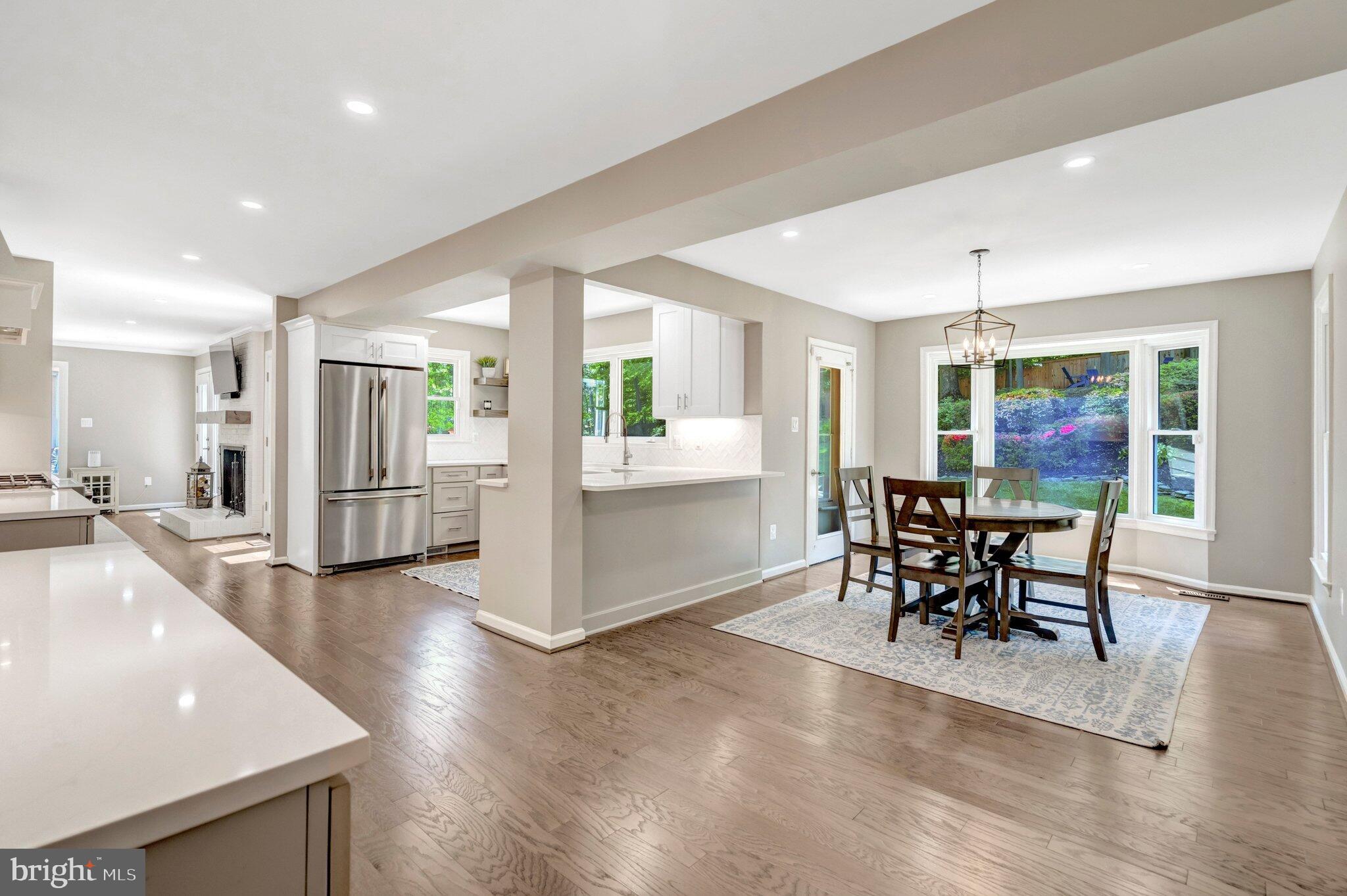 LANGLEY OAKS - Residential