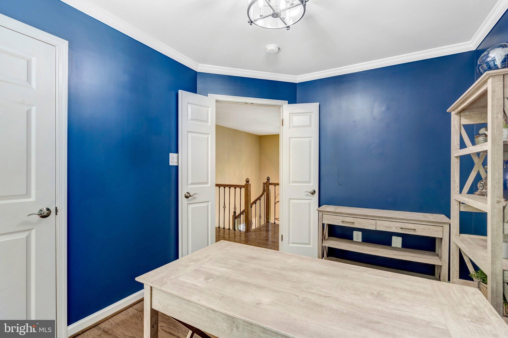 LANGLEY OAKS - Residential