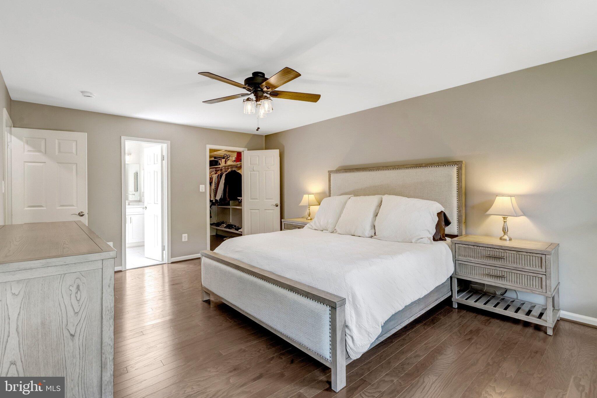 LANGLEY OAKS - Residential