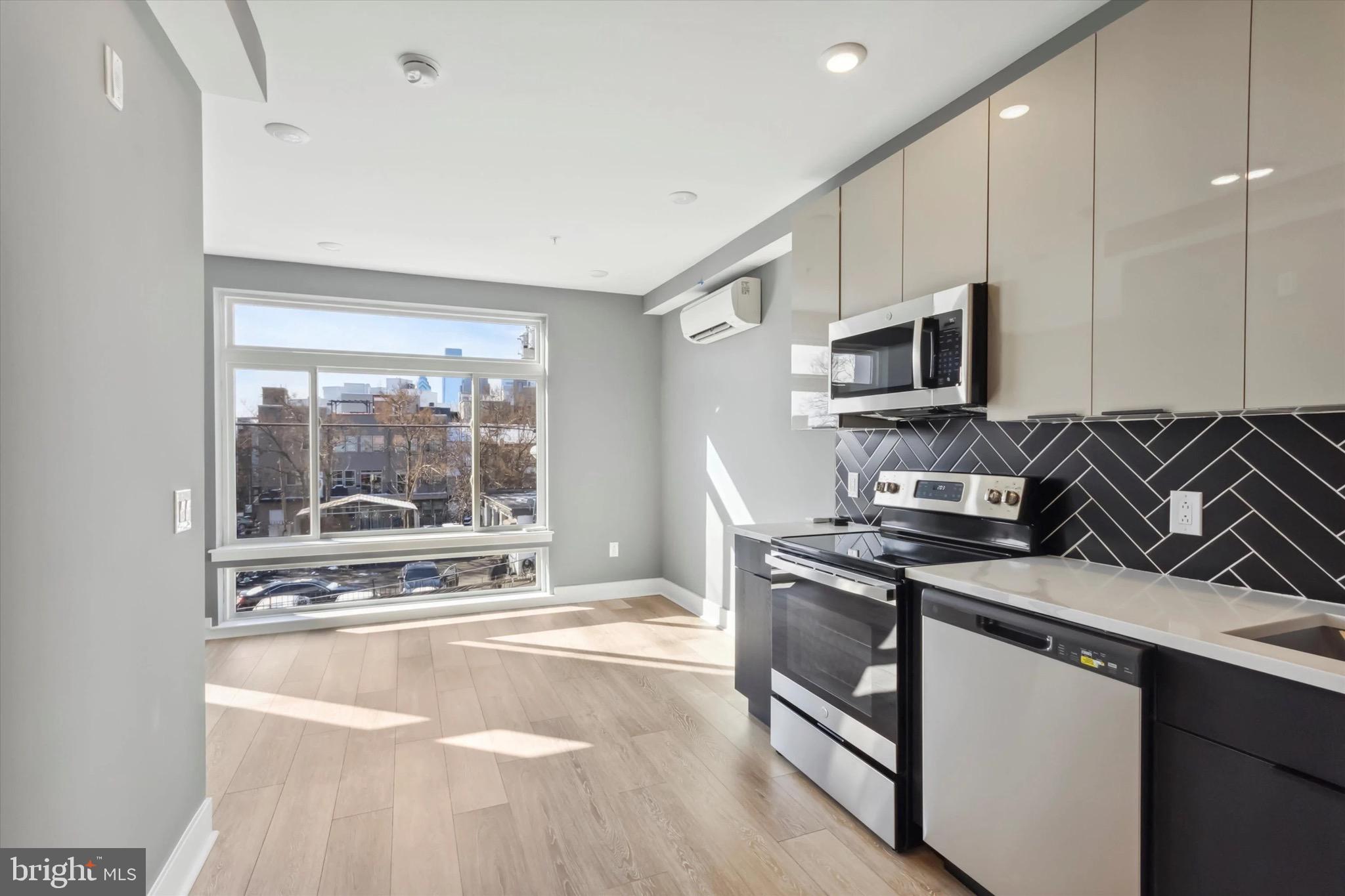 FRANCISVILLE - Residential Lease