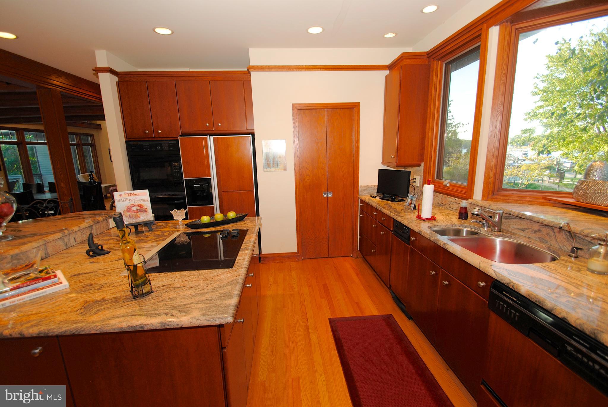 FISHING CREEK FARM - Residential