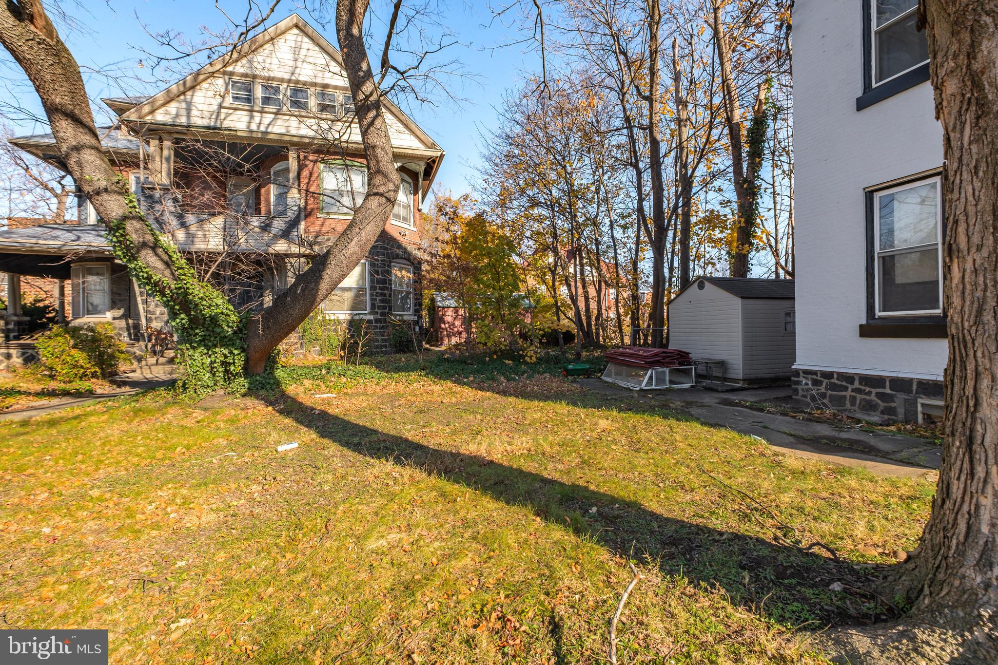 FRANKFORD - Commercial Sale