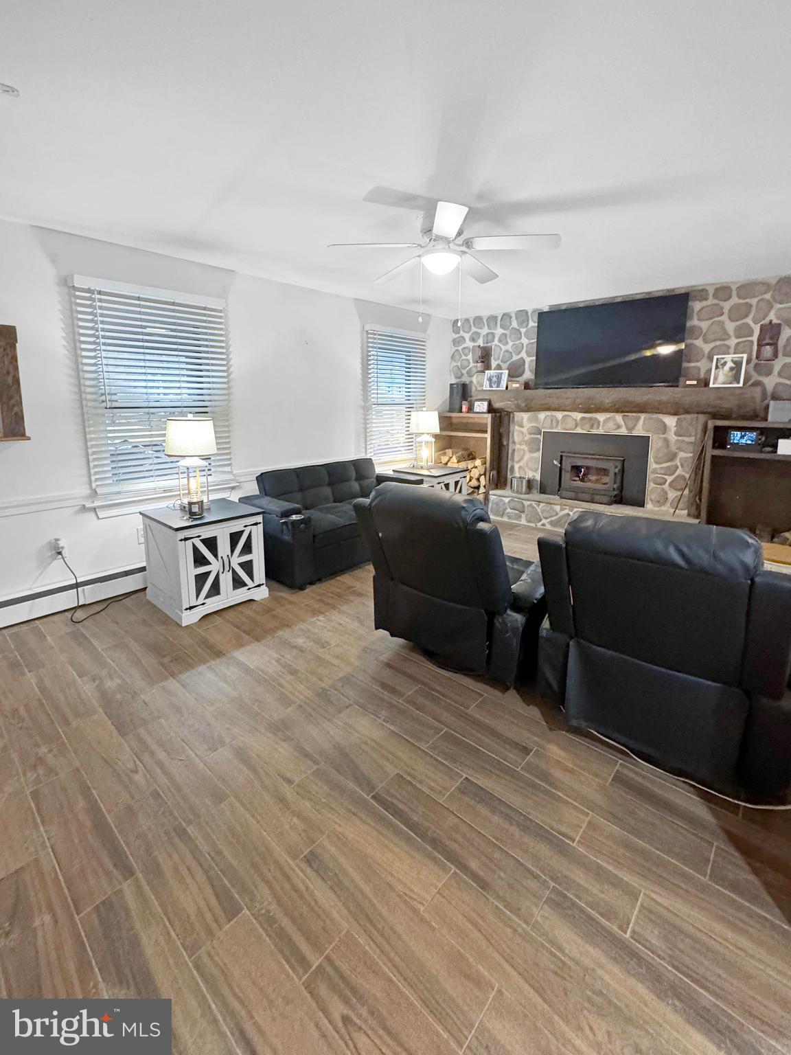 BRIGHTON MANOR - Residential