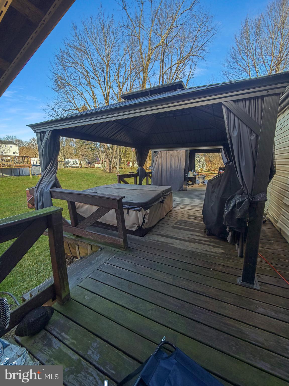 BRIGHTON MANOR - Residential