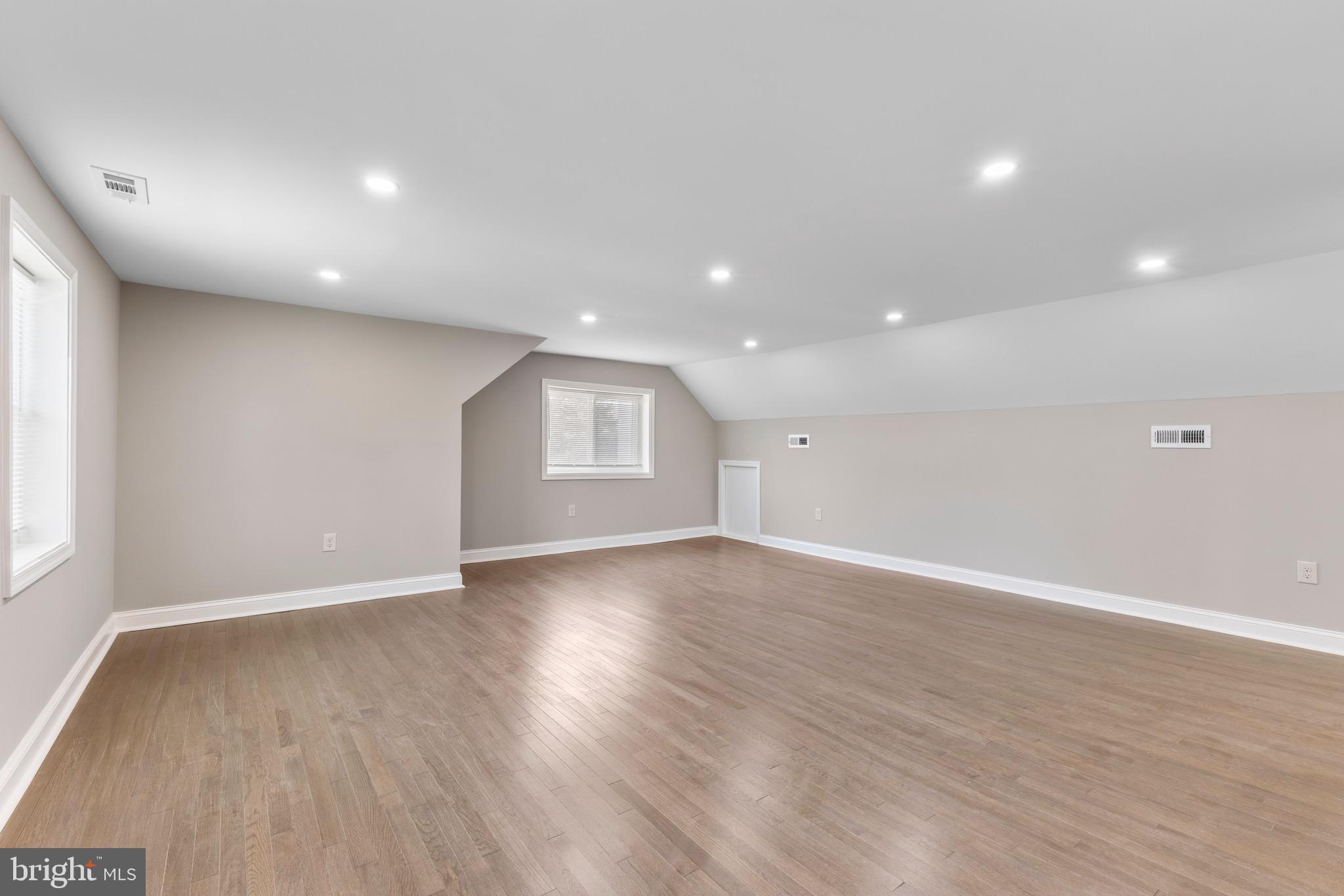 FAIRLAND GARDENS - Residential