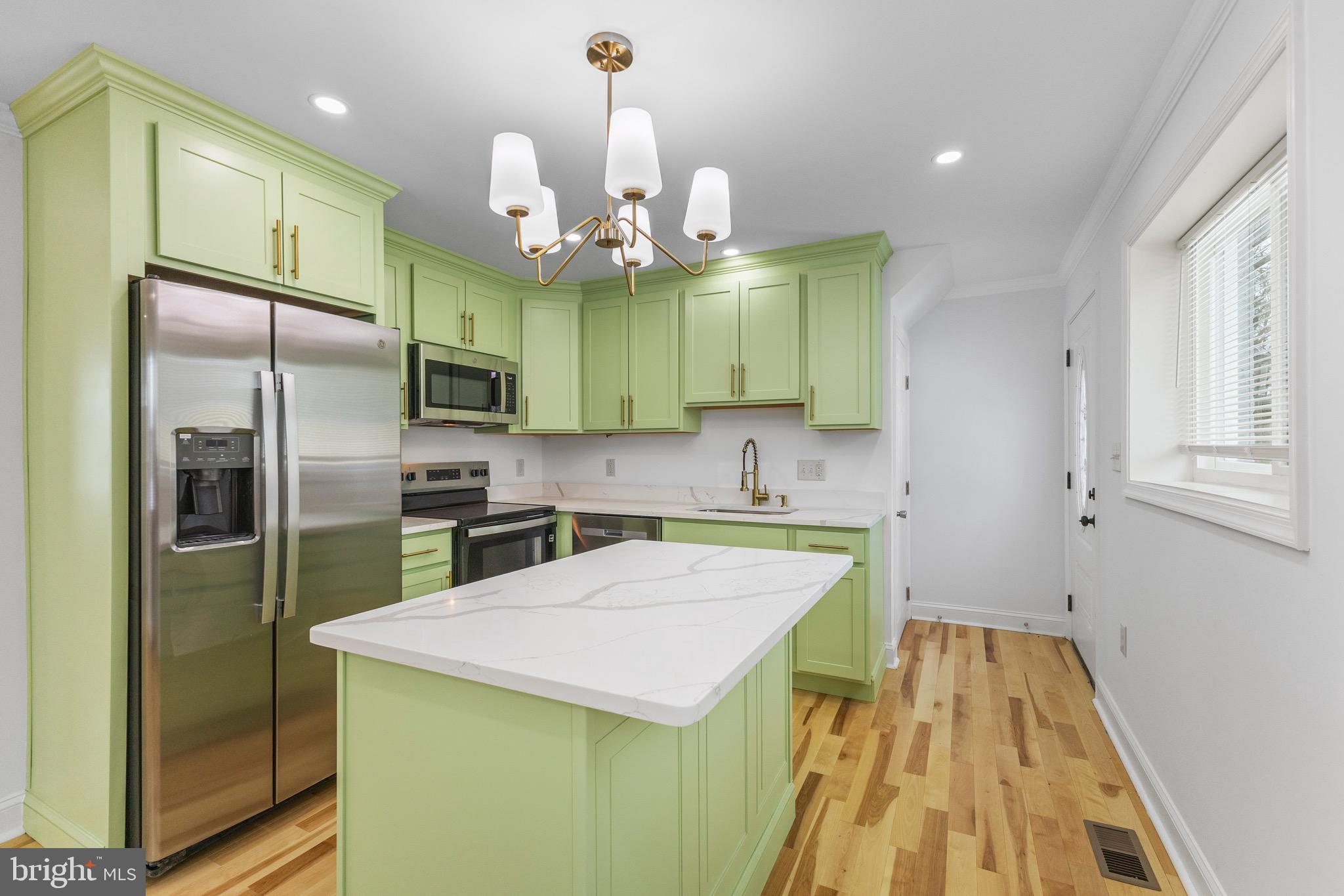 FAIRLAND GARDENS - Residential