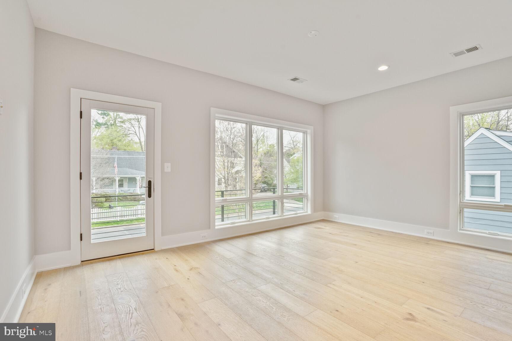 VIRGINIA FOREST - Residential