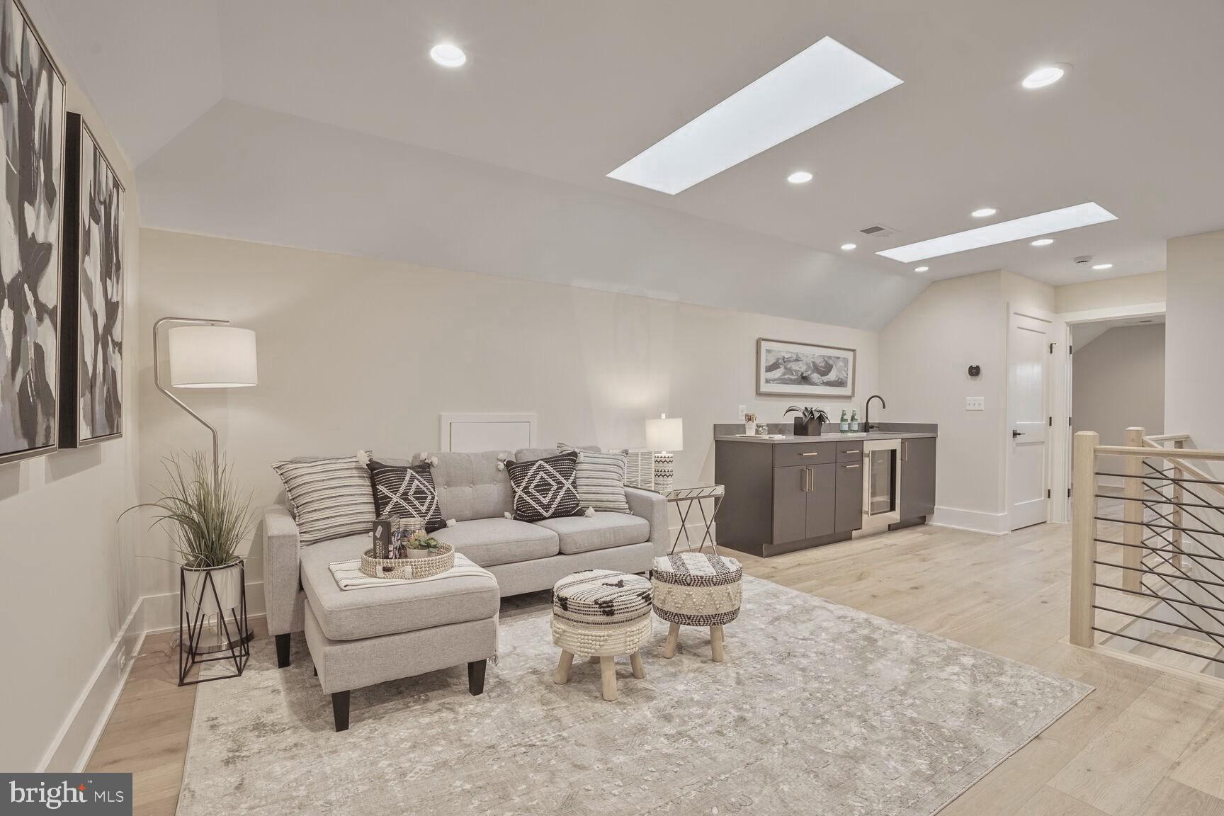 VIRGINIA FOREST - Residential