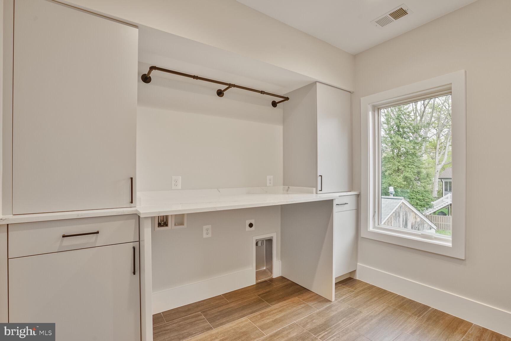 VIRGINIA FOREST - Residential