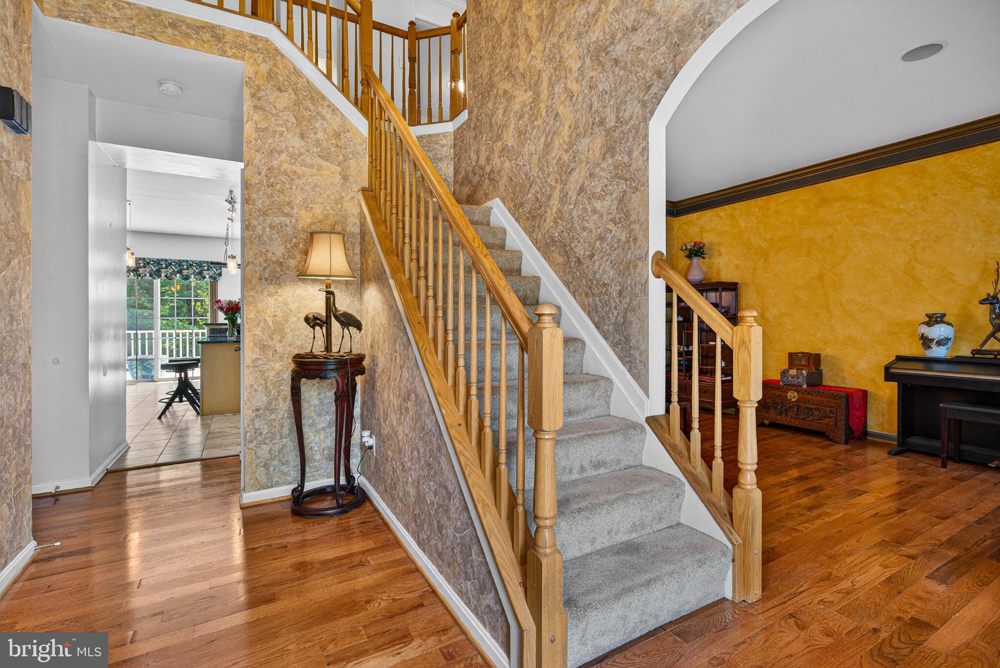 5076 SPRINGHOUSE CIRCLE