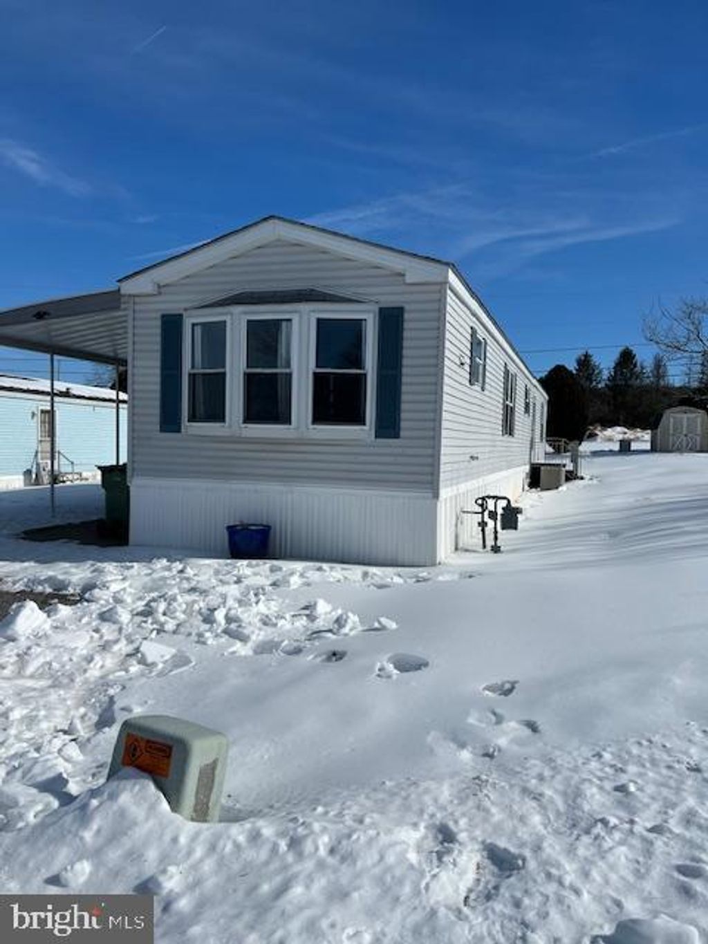 Photo of 107 Carbridge Road E, STEWARTSTOWN, PA 17363 (MLS # PAYK2097488)