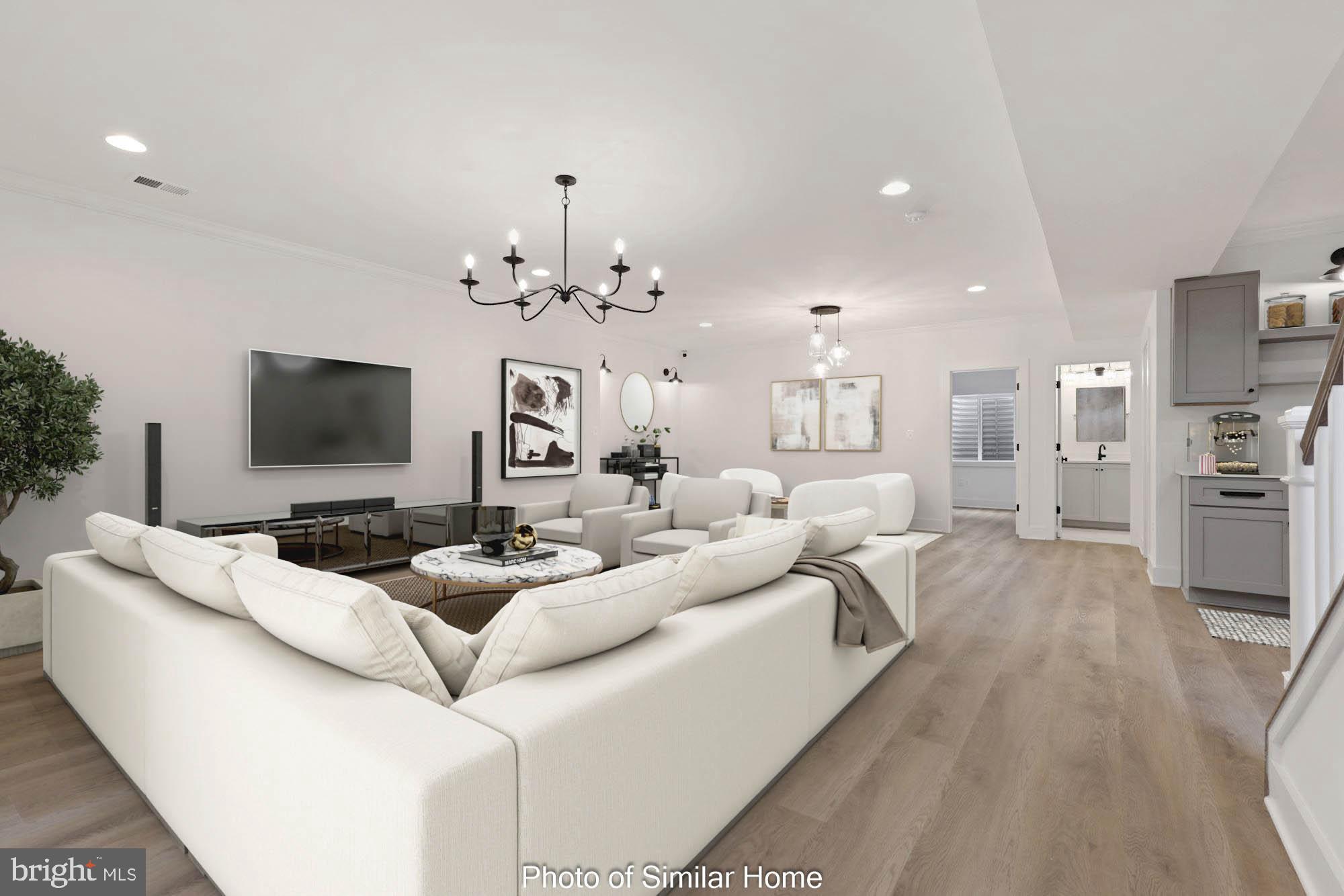 LYON VILLAGE - Residential