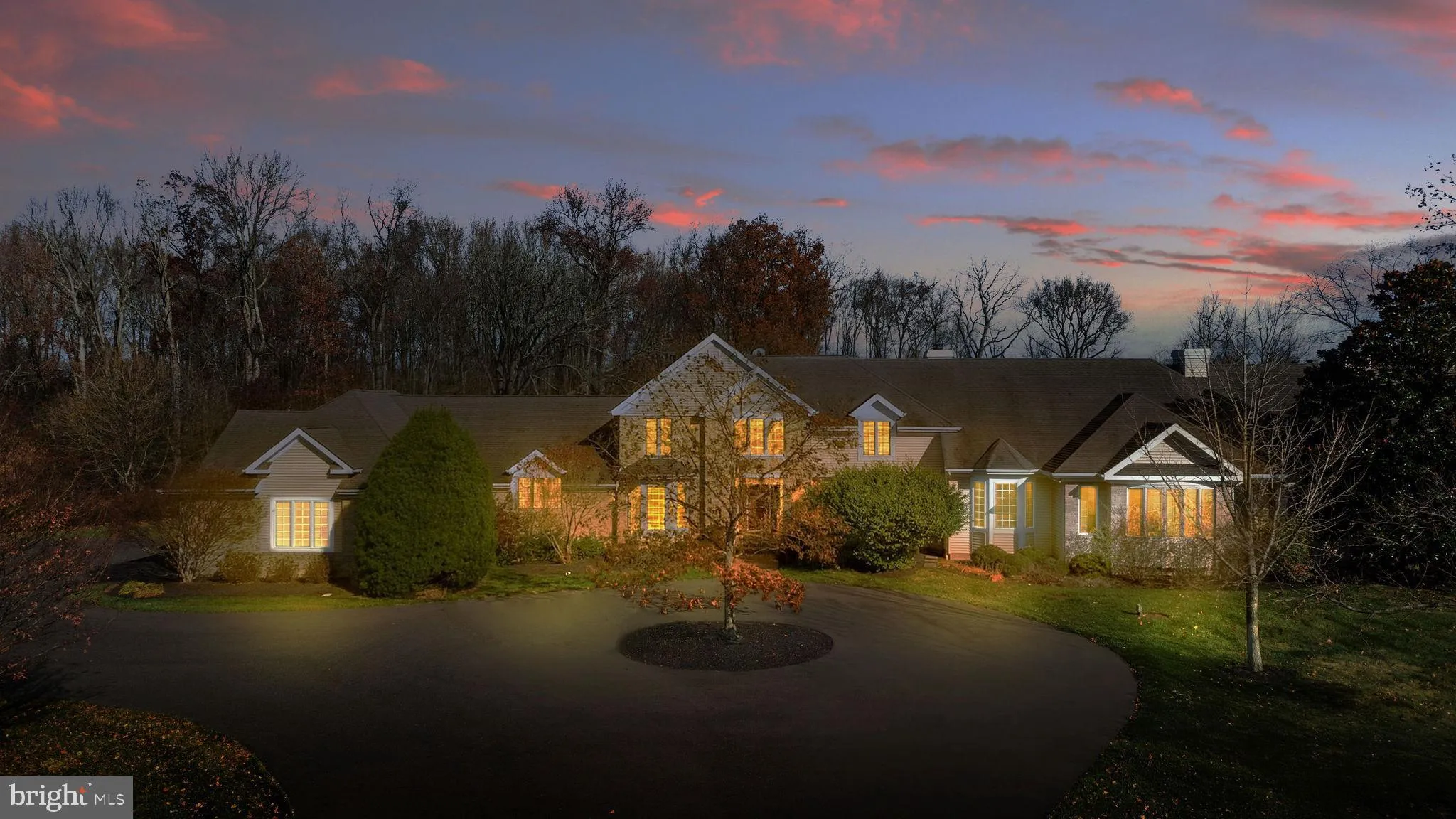 Chesterfield, New Jersey 08515, United States, 5 Bedrooms Bedrooms, ,5 BathroomsBathrooms,Residential,Contingent,246836