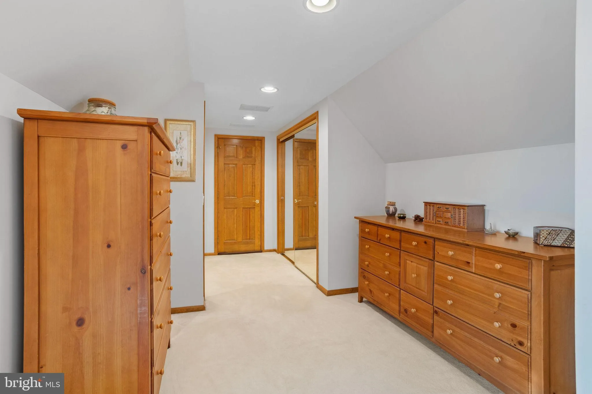 Chesterfield, New Jersey 08515, United States, 5 Bedrooms Bedrooms, ,5 BathroomsBathrooms,Residential,Contingent,246836