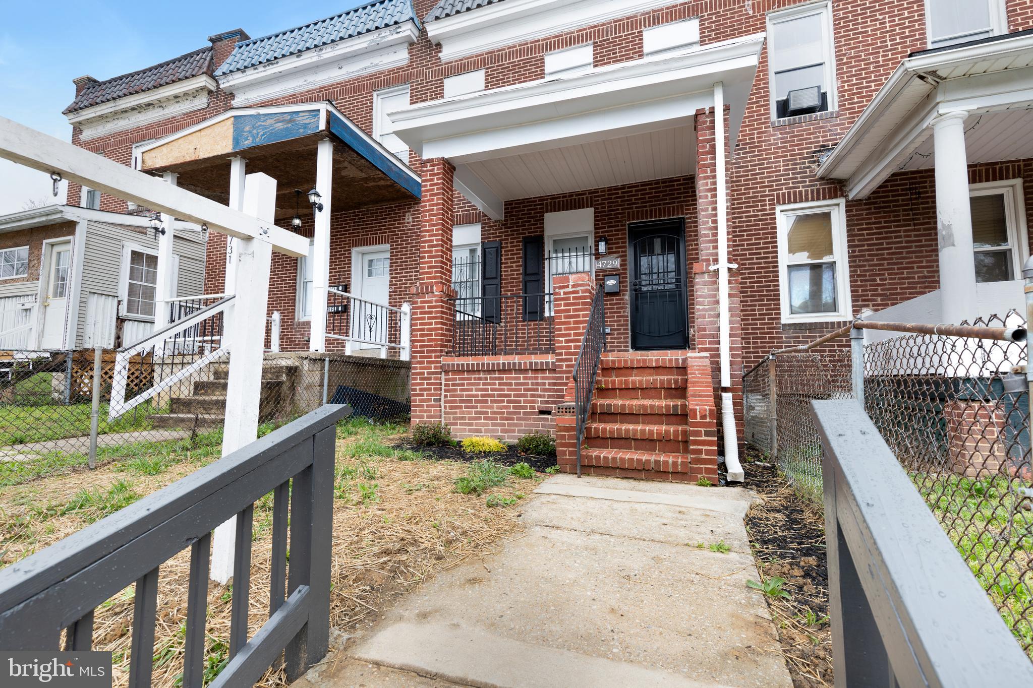 ALBEMARLE SQUARE - Residential