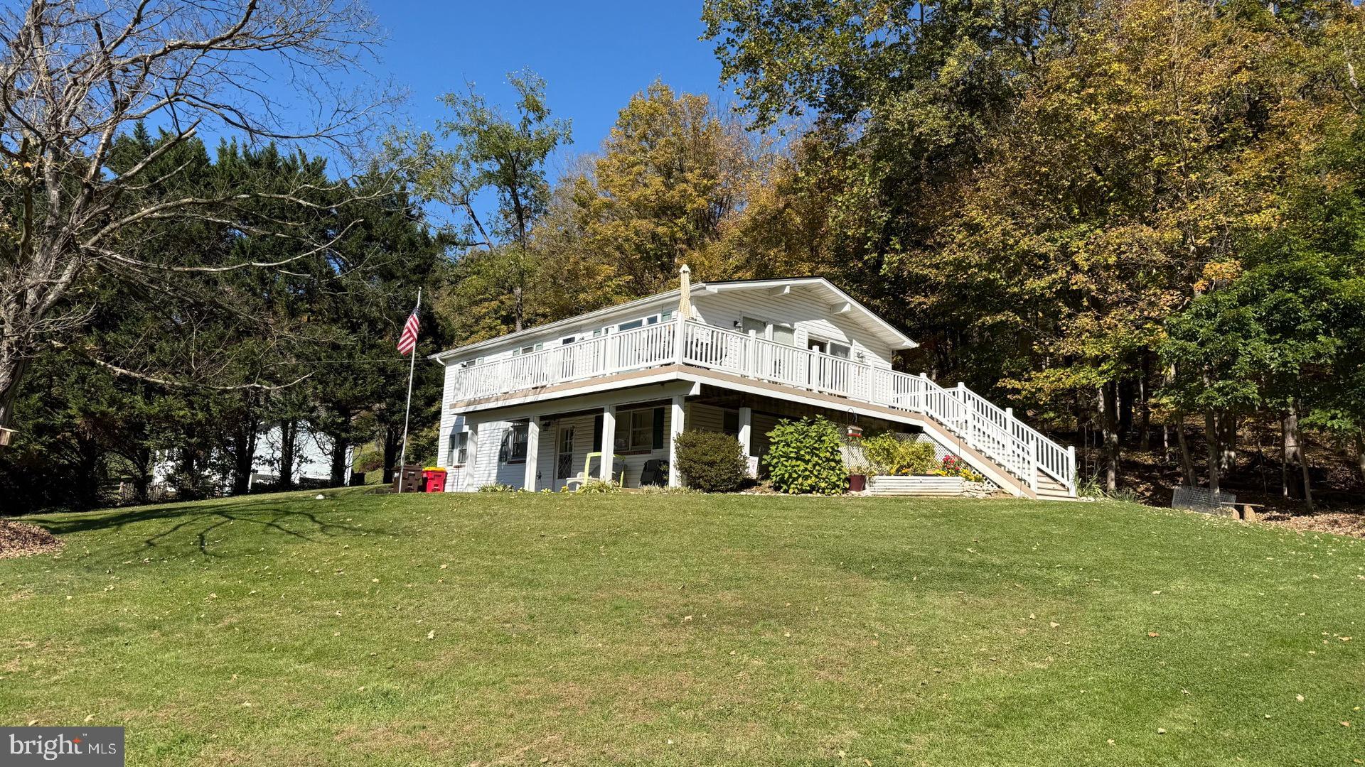 746 COUNTRY CLUB TRL TRAIL