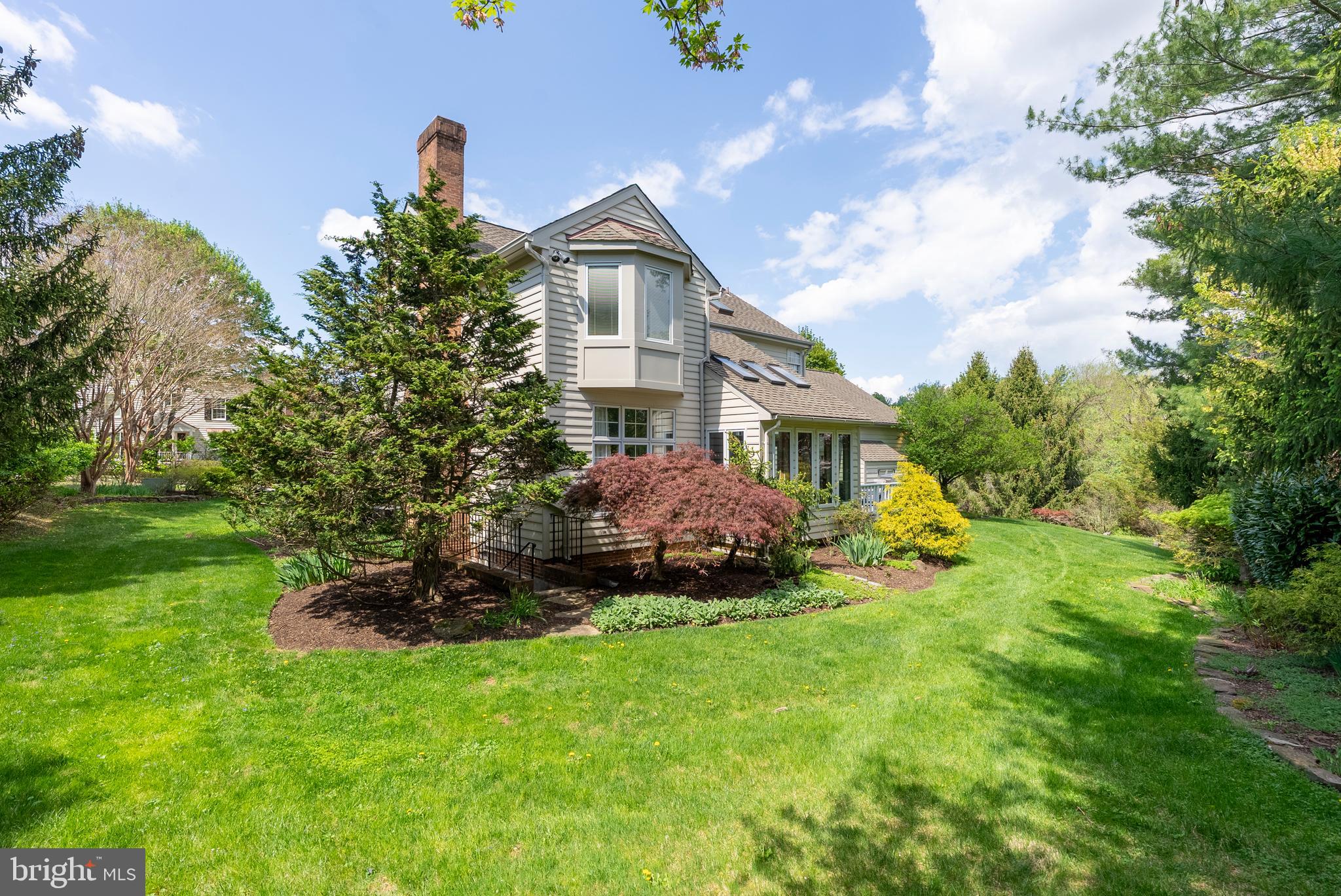 THE HILLSIDE AT SEMINARY - Residential