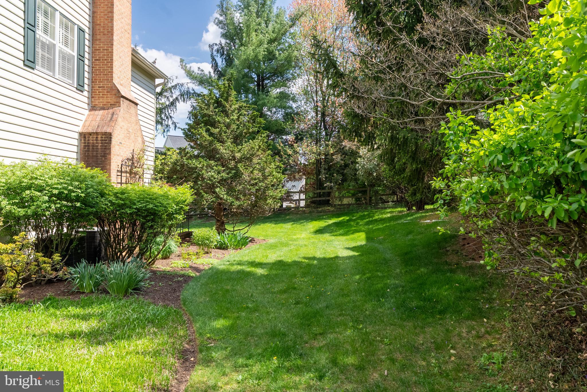 THE HILLSIDE AT SEMINARY - Residential