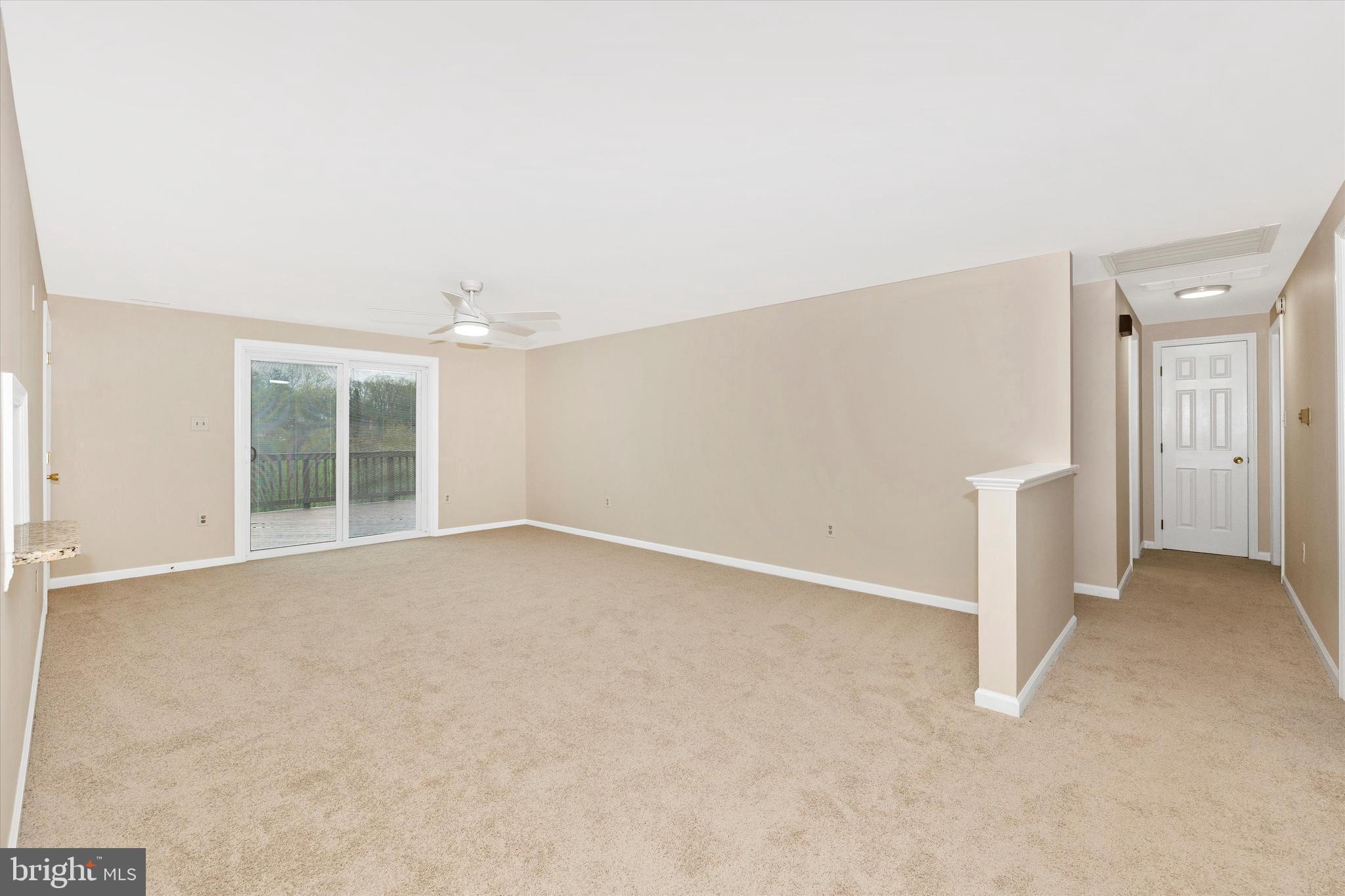 11015 CARRIAGE LANE