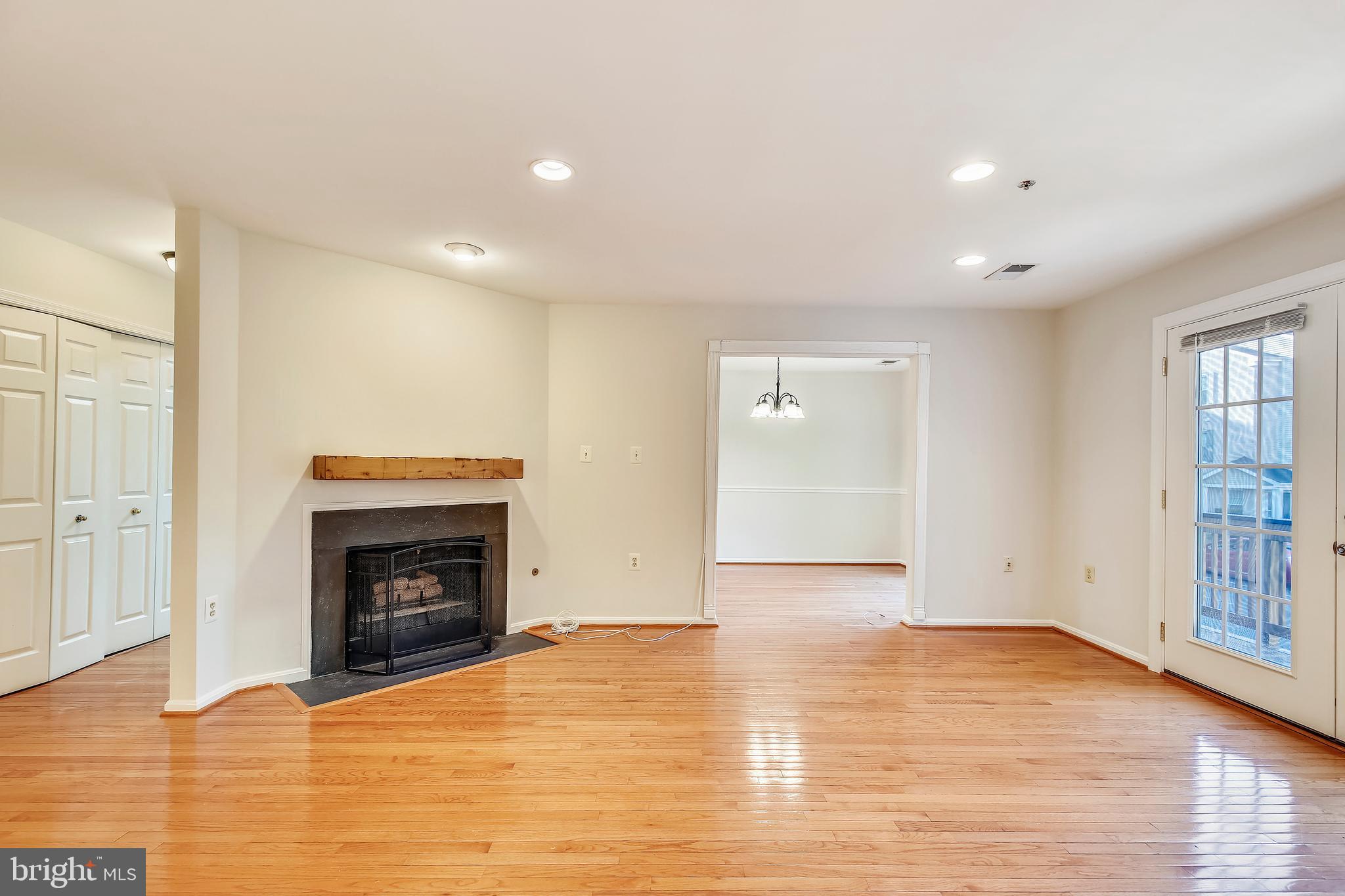 CARRIAGE PARK - Residential Lease