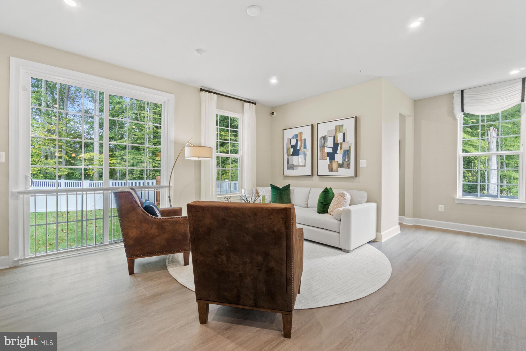 MARLBORO RIDGE - Residential