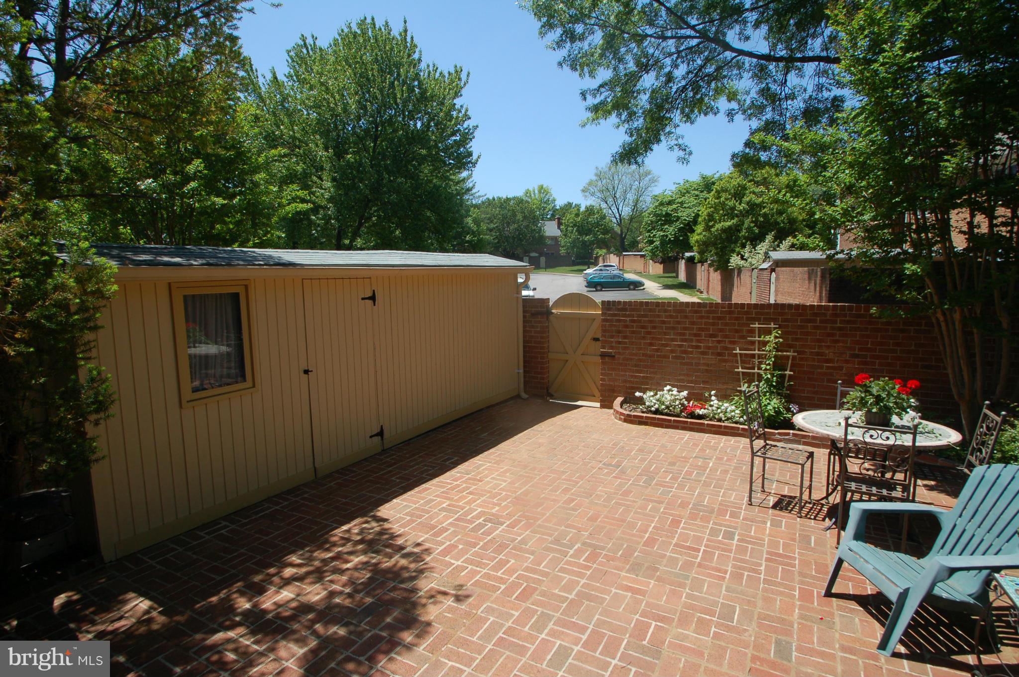 CHARLESTOWN - Residential