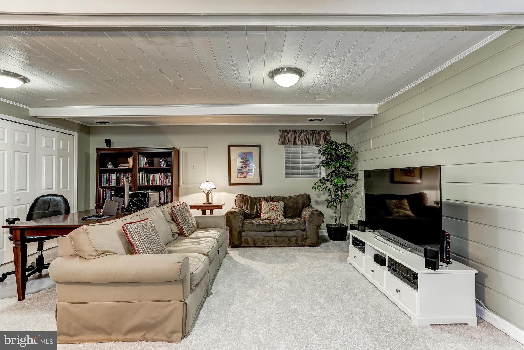 CHARLESTOWN - Residential