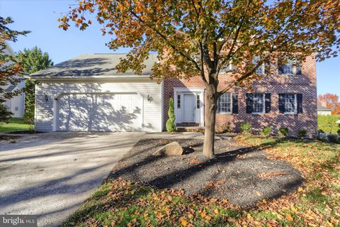 1090 MEMORY LANE MECHANICSBURG PA 17050