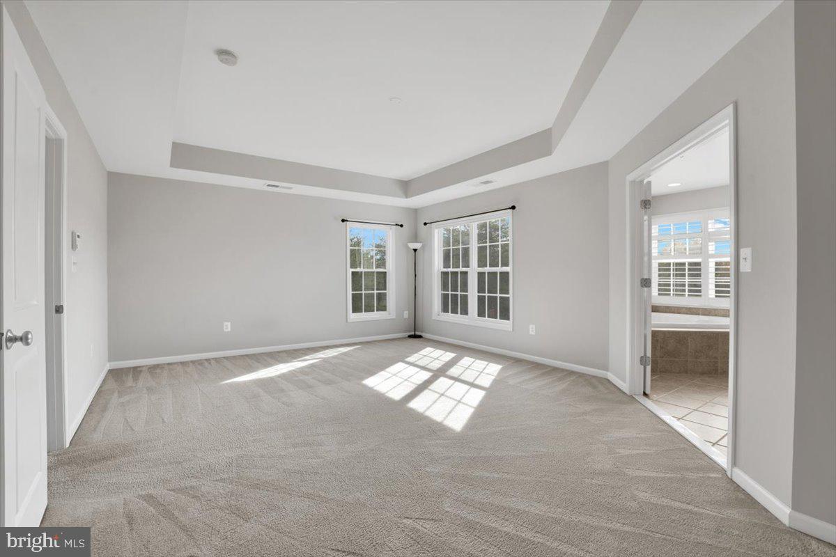 STRATSHIRE CROSSING - Residential Lease