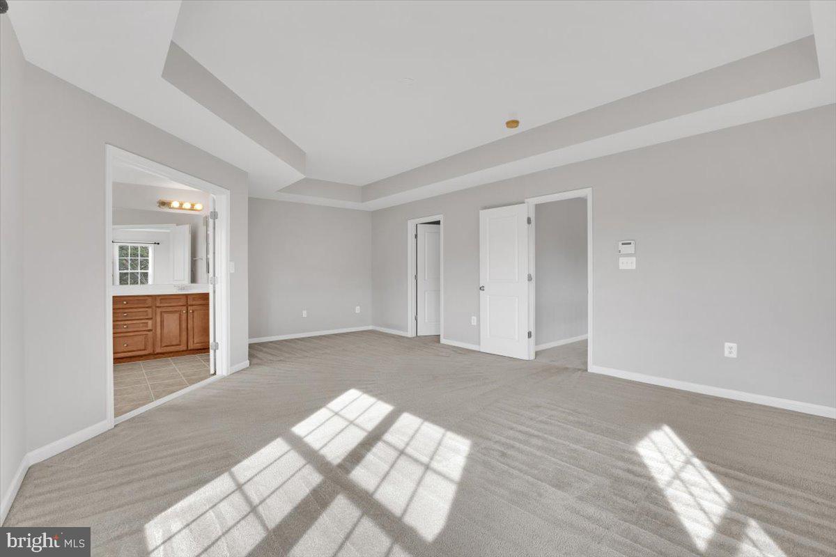 STRATSHIRE CROSSING - Residential Lease