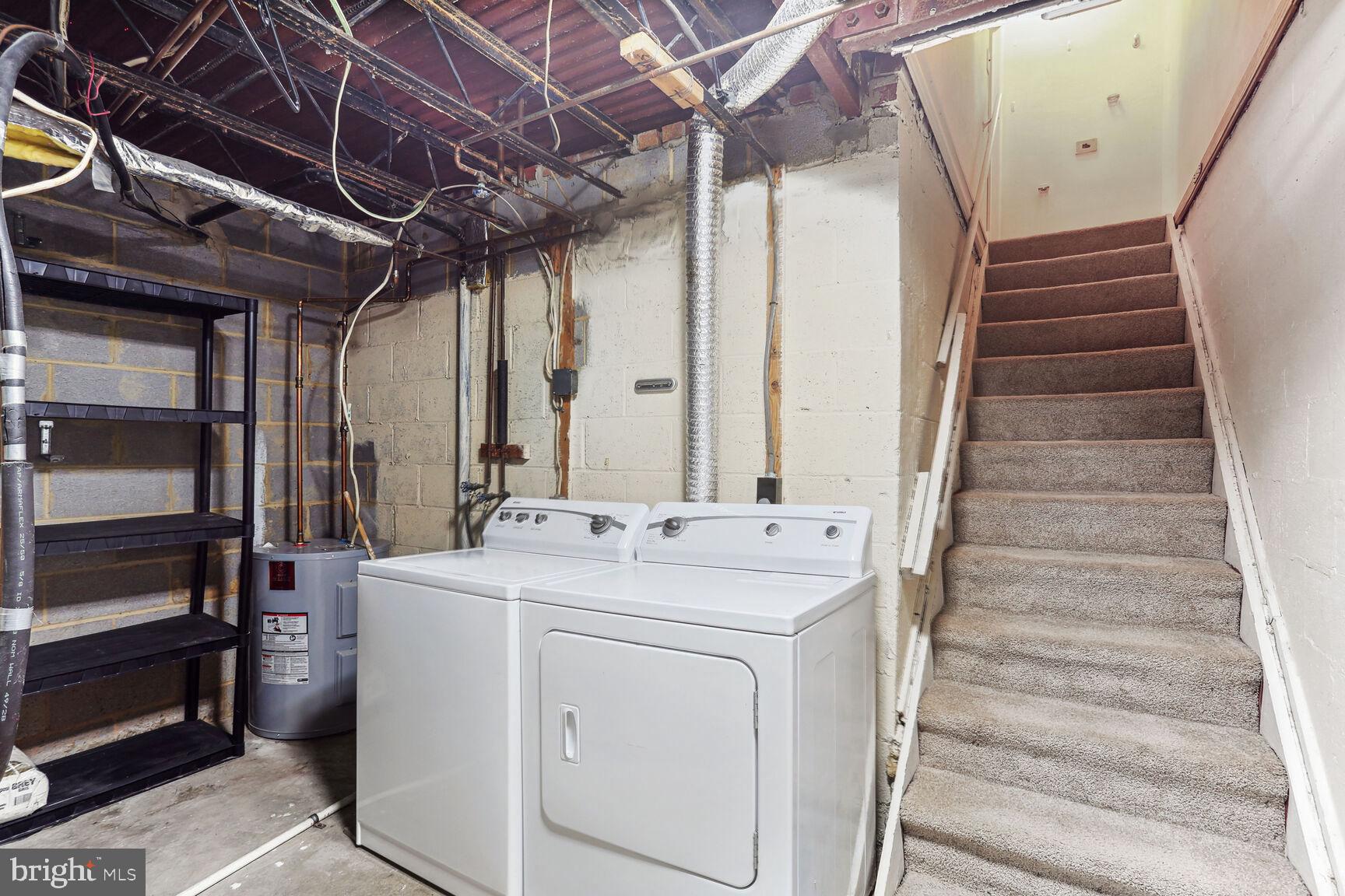 KEENE MILL WOODS - Residential