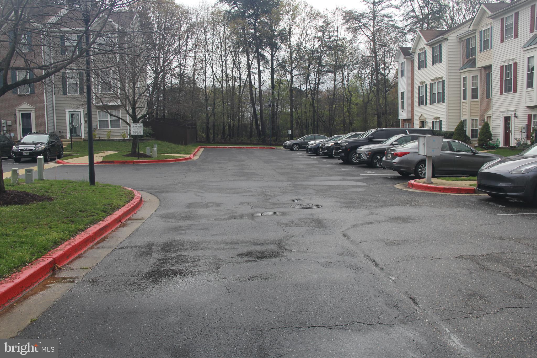 CARRIAGE PINES/LAKE VILL - Residential