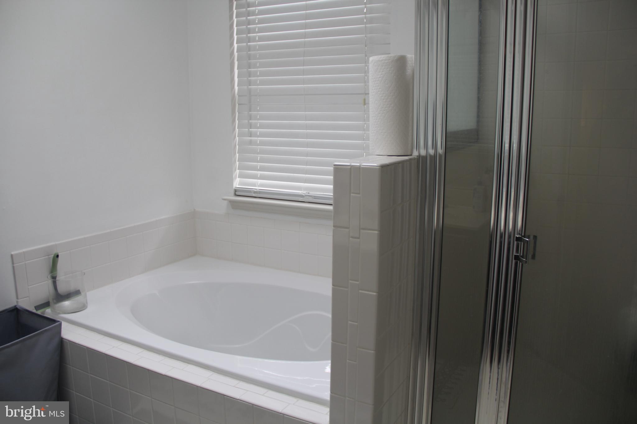 CARRIAGE PINES/LAKE VILL - Residential