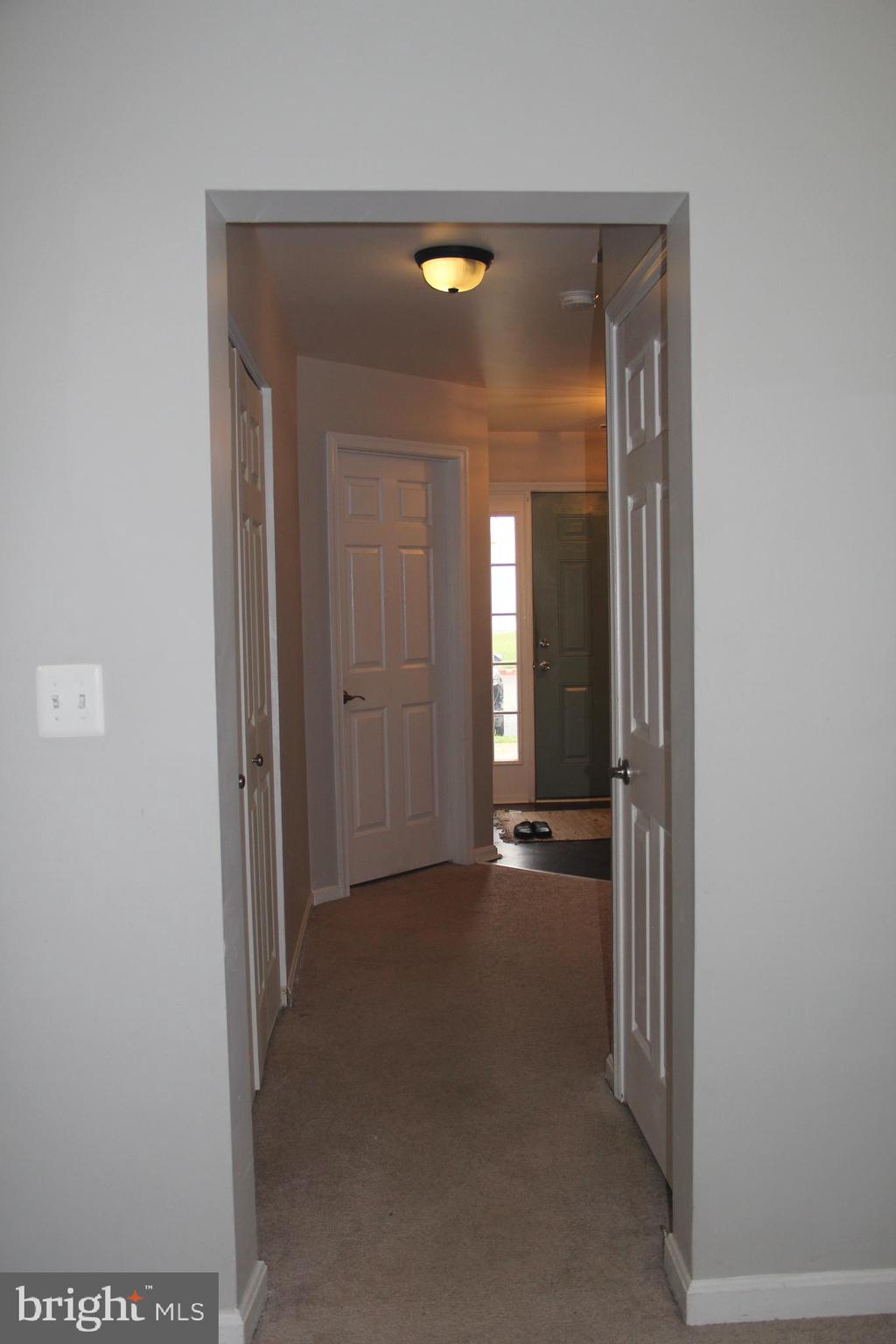 CARRIAGE PINES/LAKE VILL - Residential