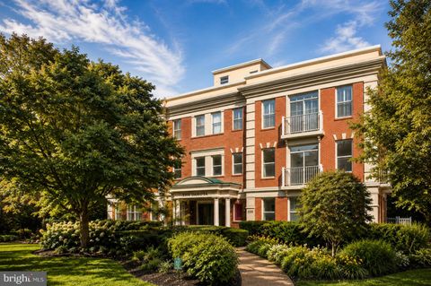 Photo of 1555 N Colonial Terrace #600, ARLINGTON, VA 22209 (MLS # VAAR2073926)