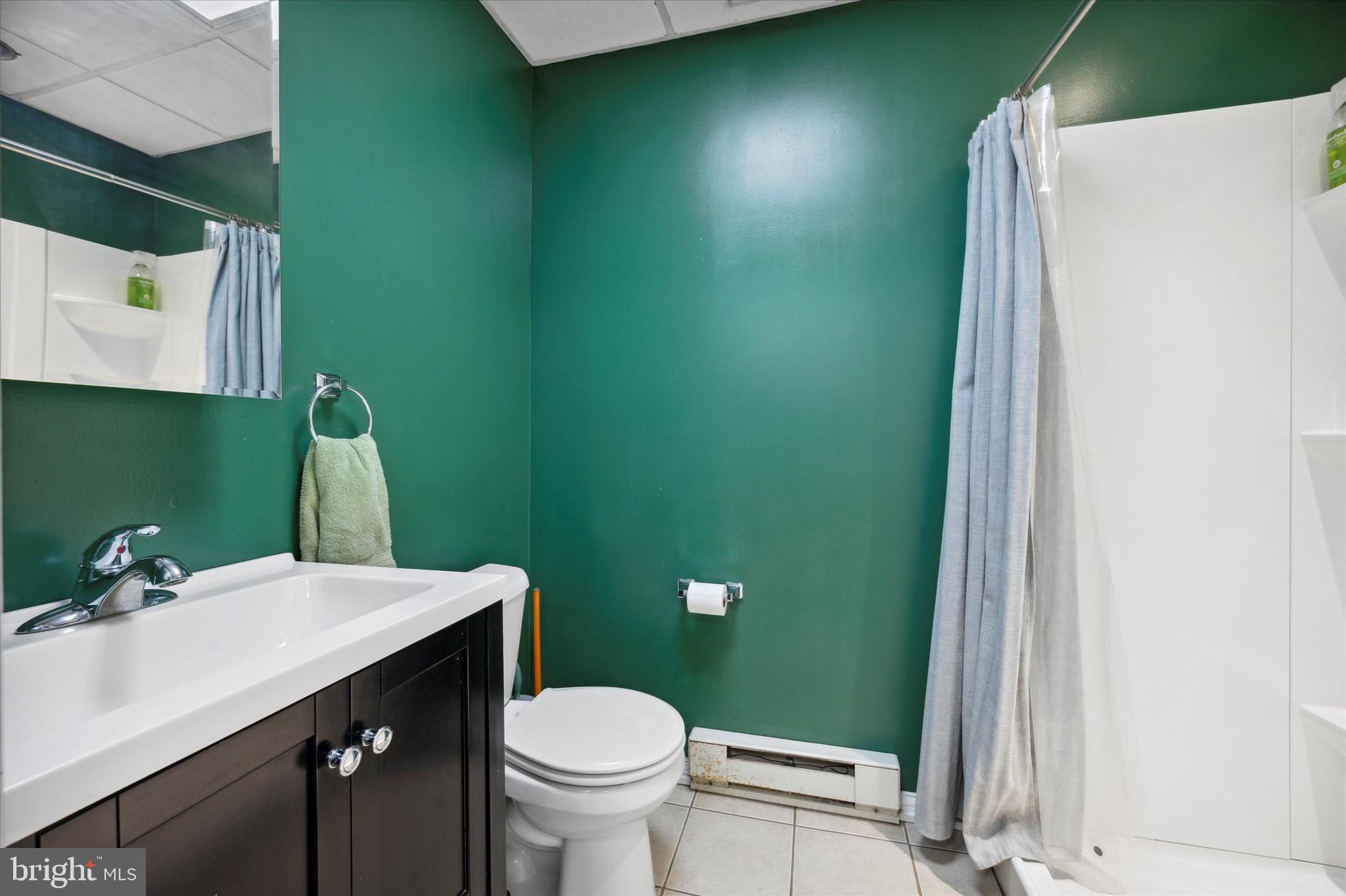 ELMWOOD PARK - Commercial Sale