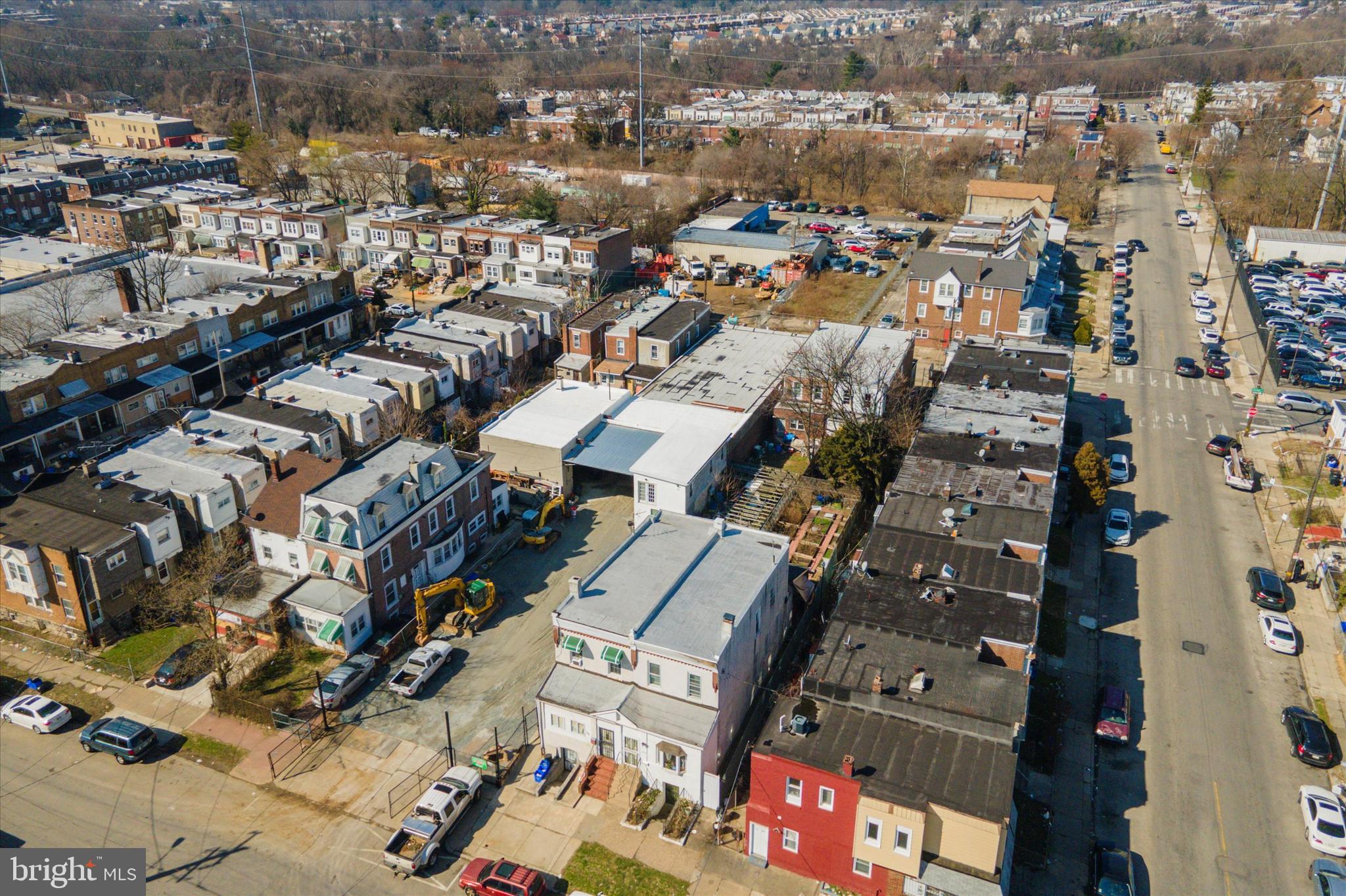 ELMWOOD PARK - Commercial Sale
