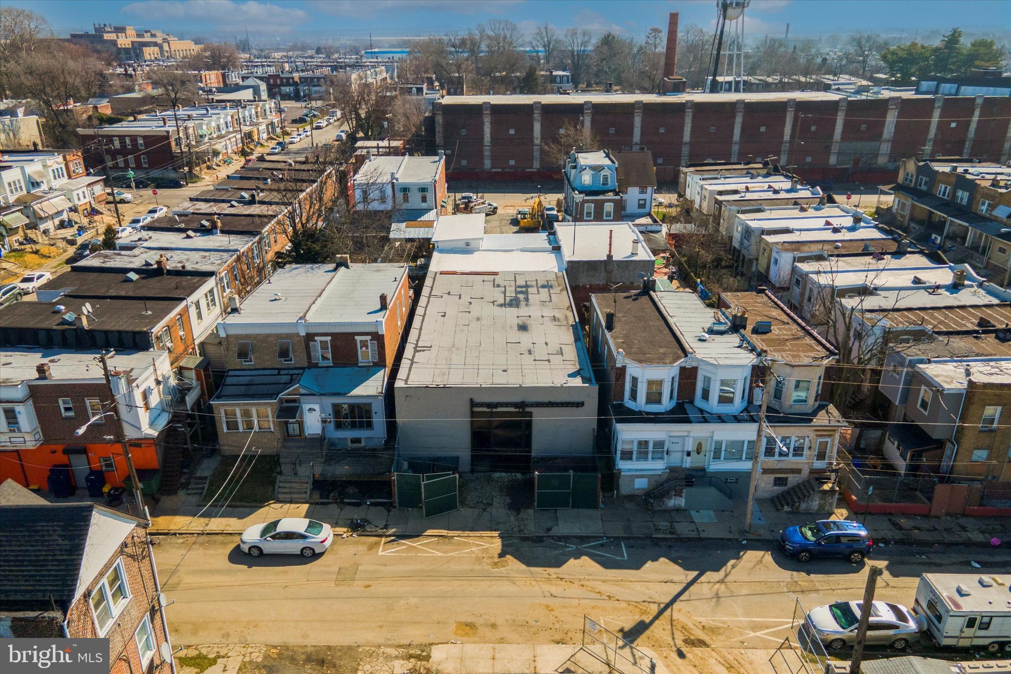 ELMWOOD PARK - Commercial Sale