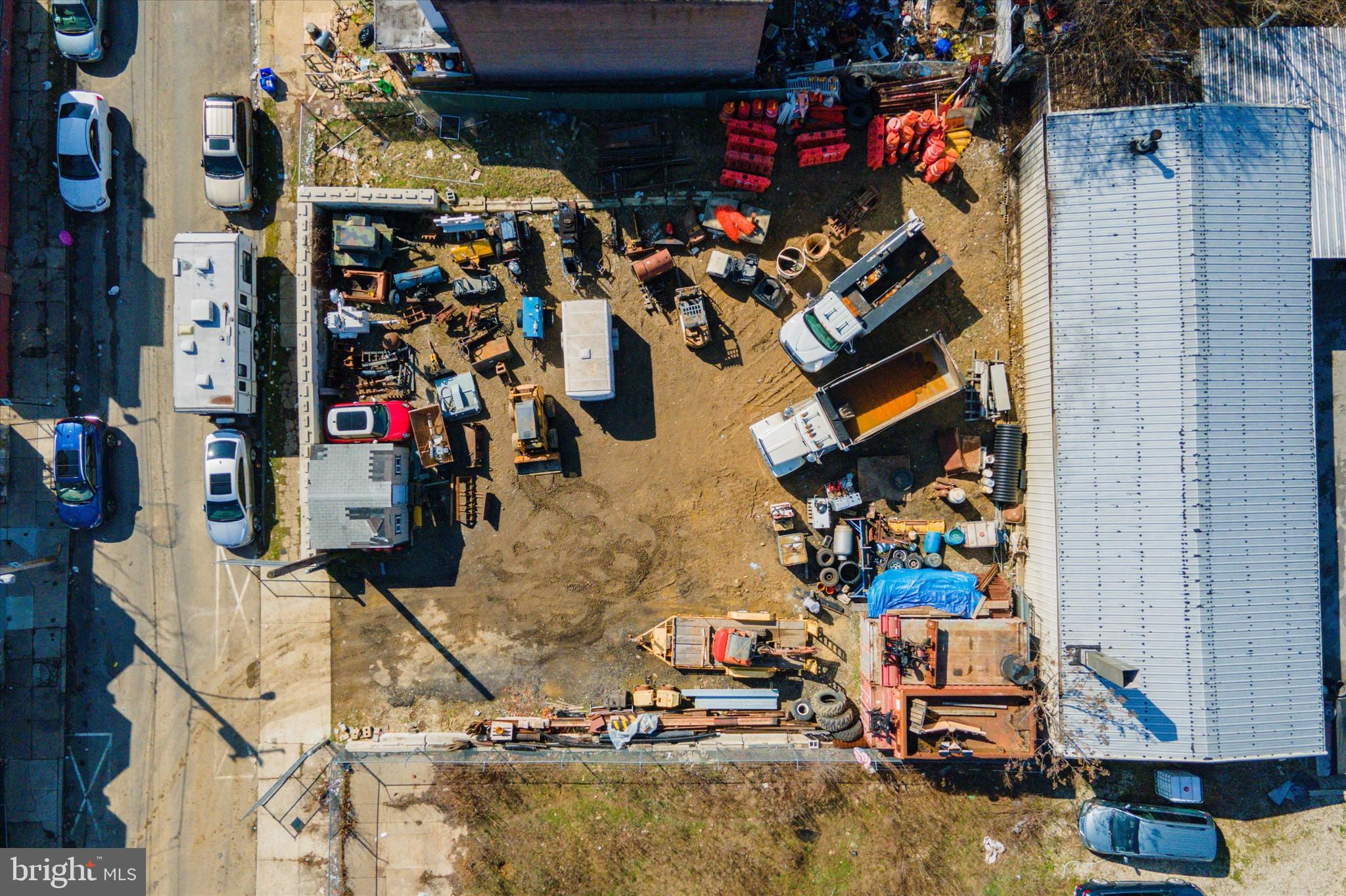 ELMWOOD PARK - Commercial Sale