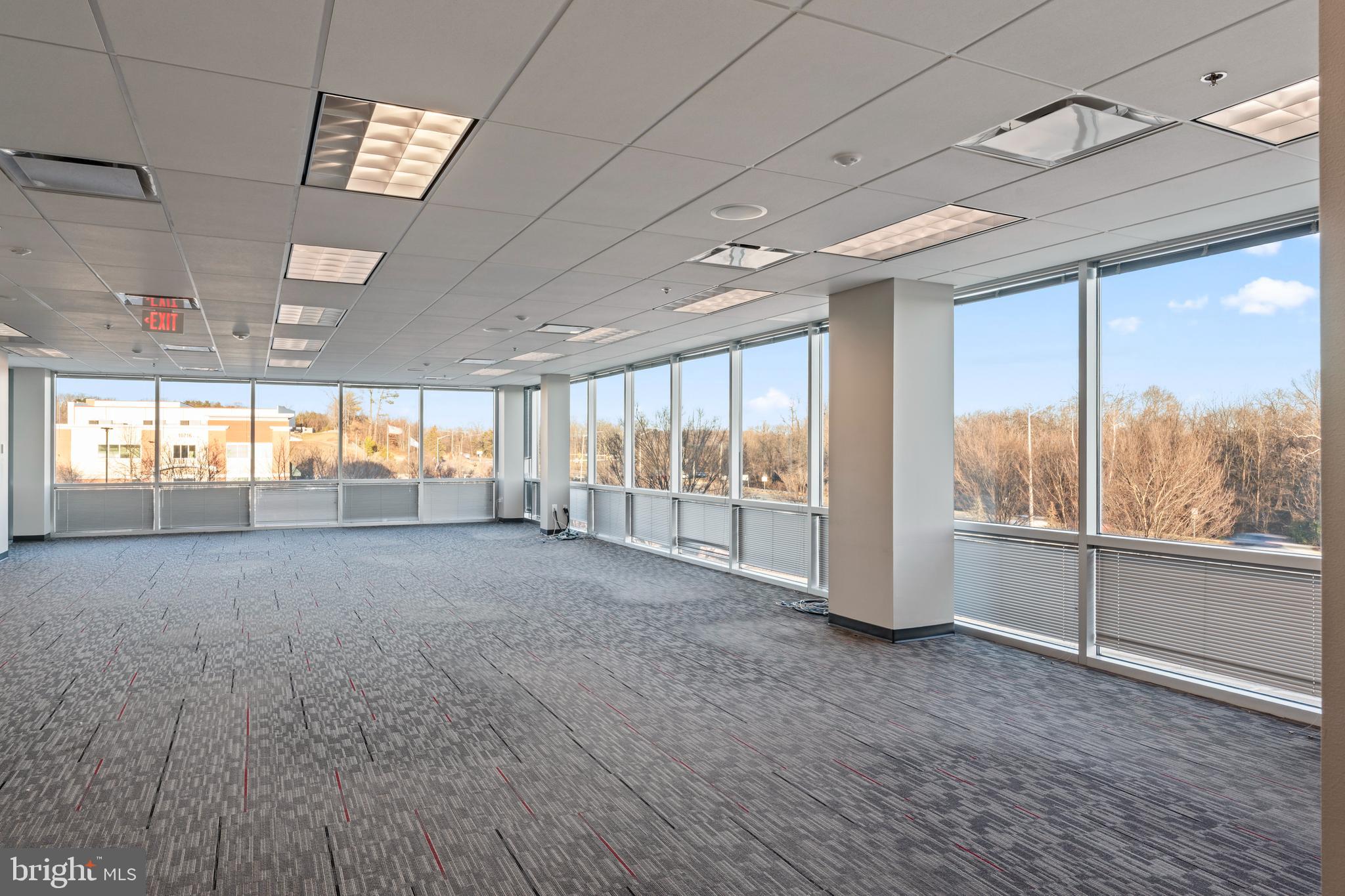 10718 RICHMOND HIGHWAY