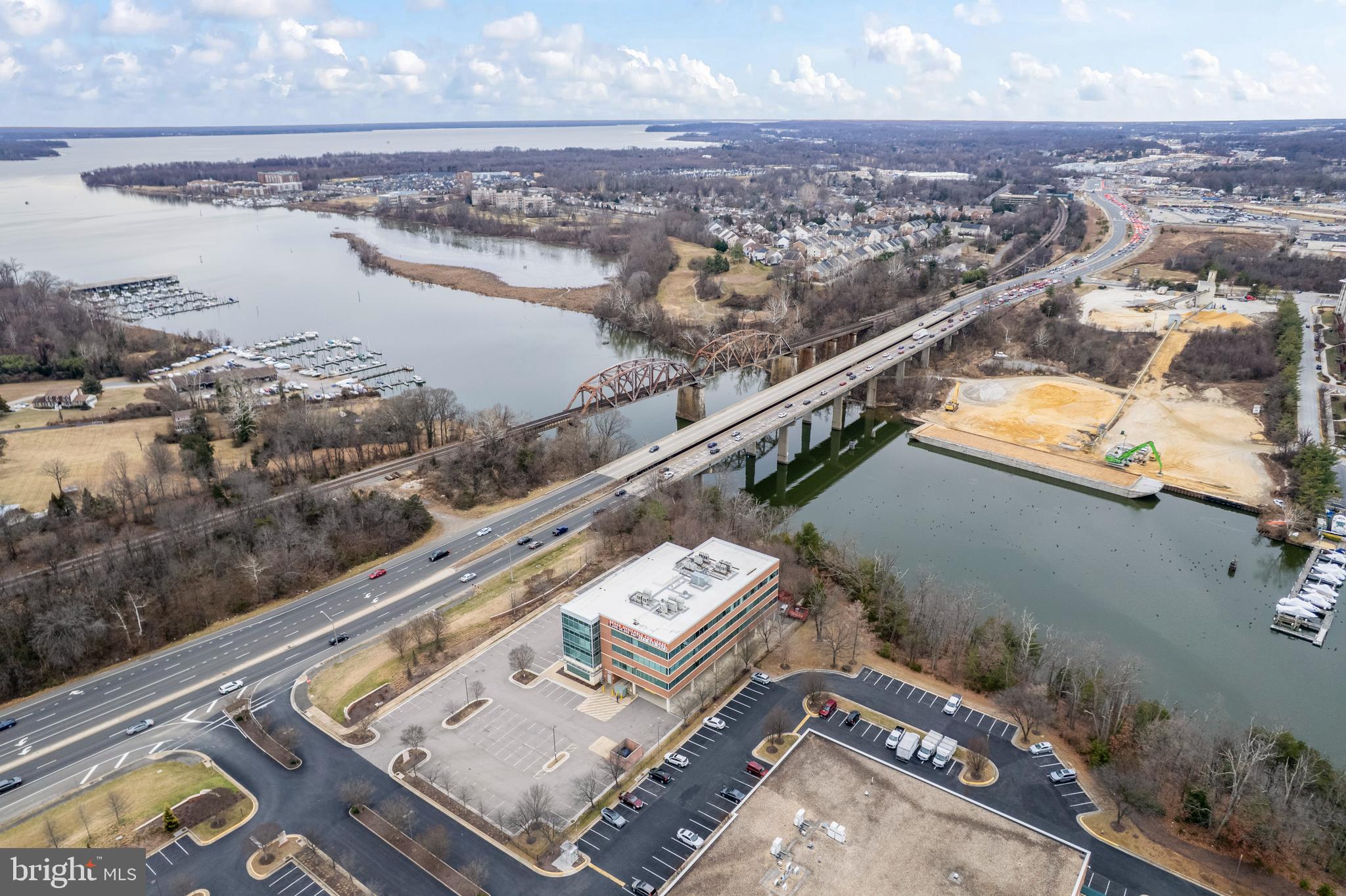 10718 RICHMOND HIGHWAY