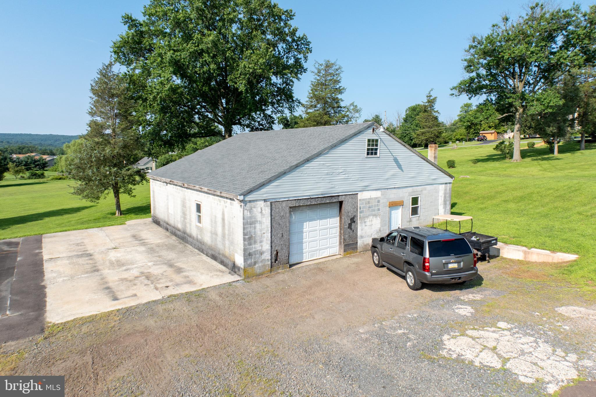 131 SQUIRREL HOLLOW ROAD