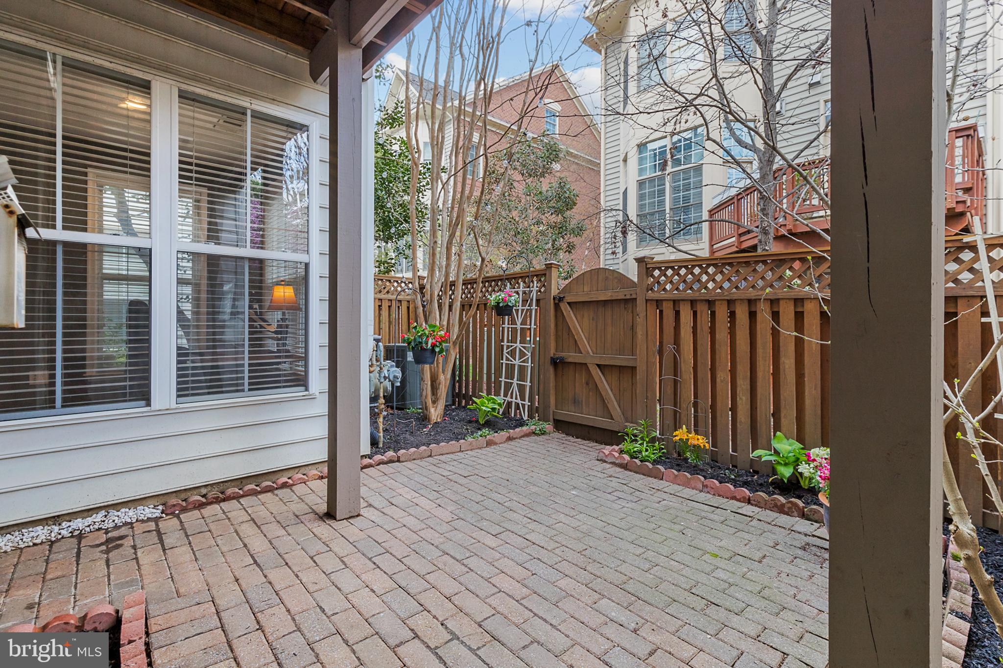 CAMERON STATION - Residential Lease