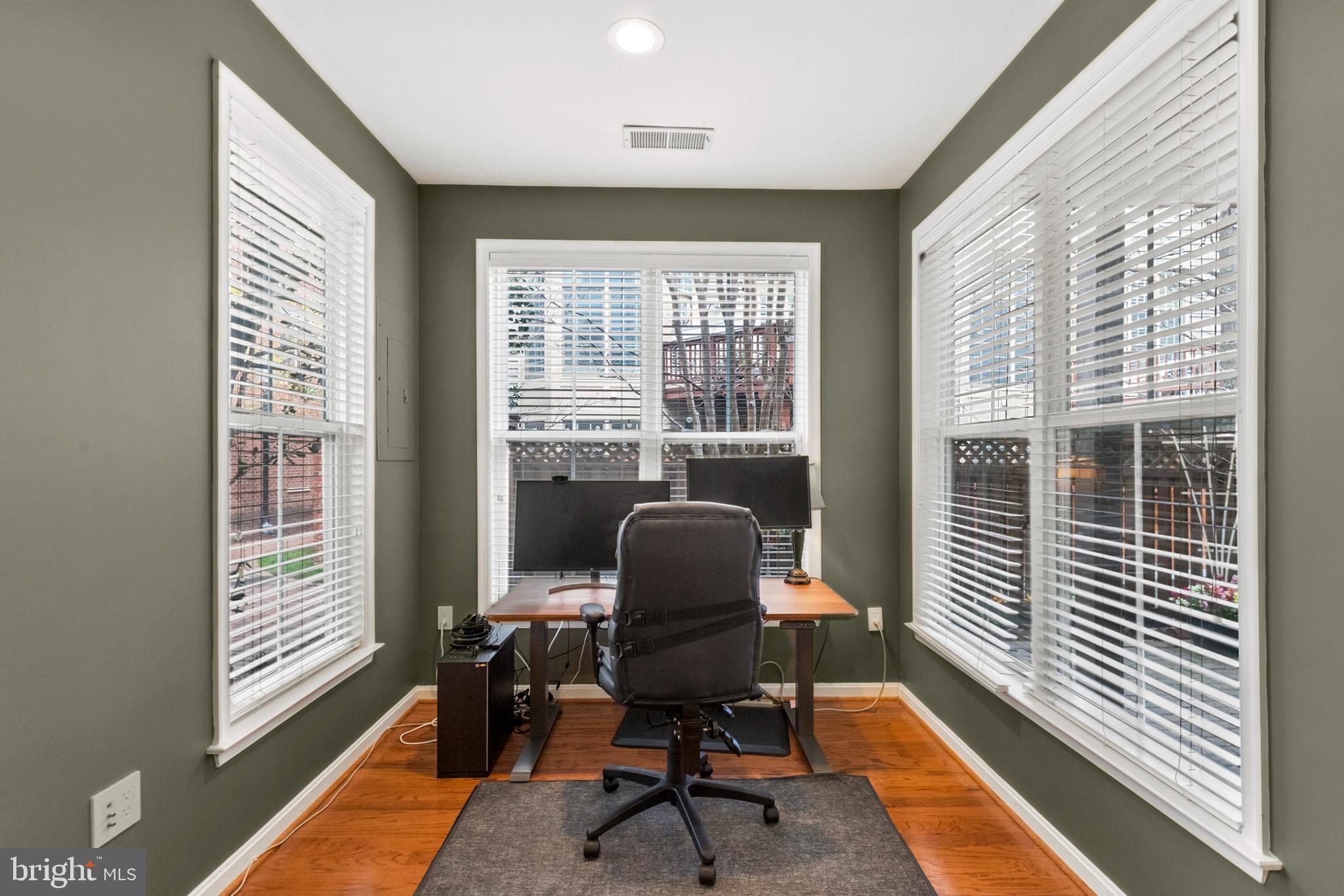 CAMERON STATION - Residential Lease