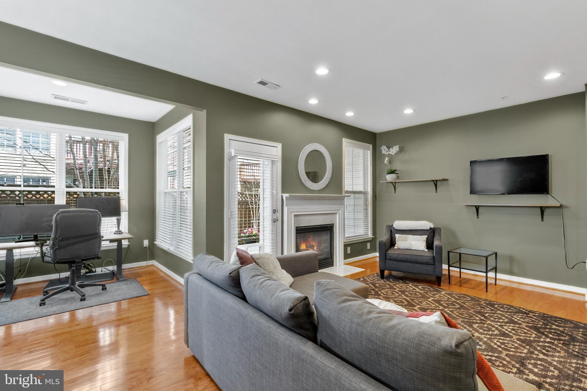 CAMERON STATION - Residential Lease