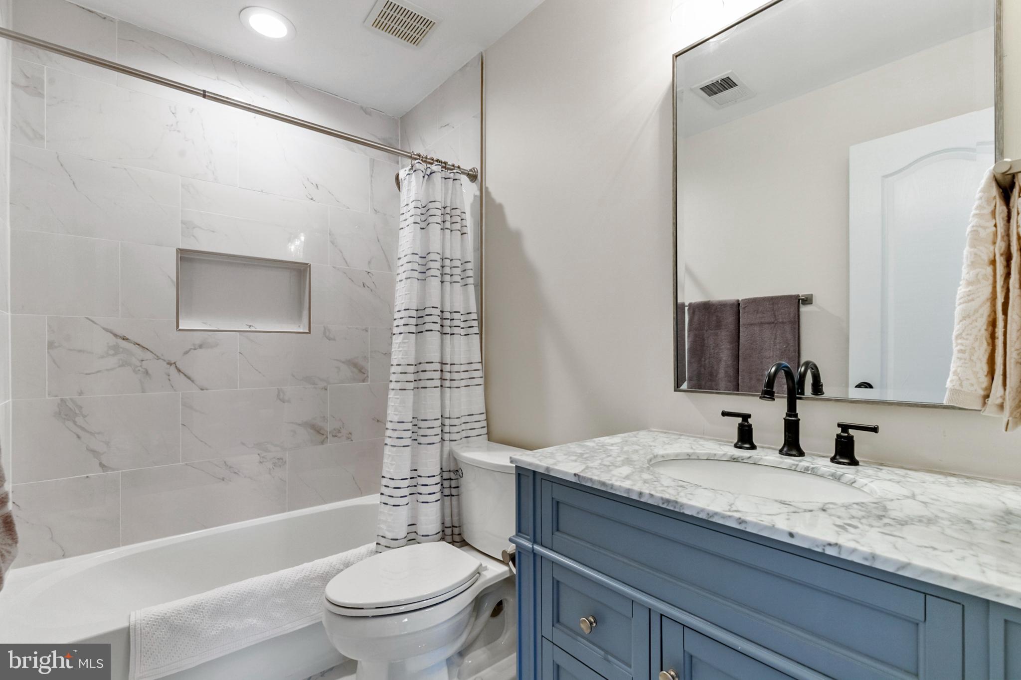 CAMERON STATION - Residential Lease