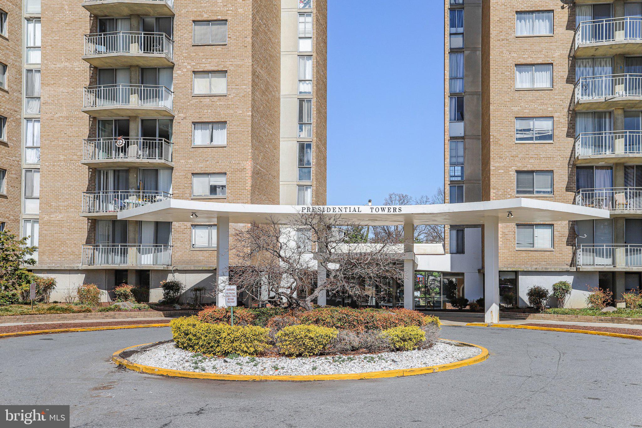 PRESIDENTIAL TOWERS - Residential